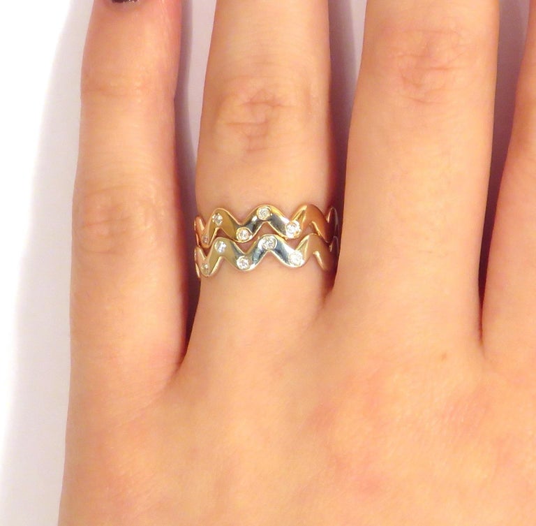 Diamonds 9 Karat Rose Gold Zig Zag Stacking Ring Handcrafted in Italy