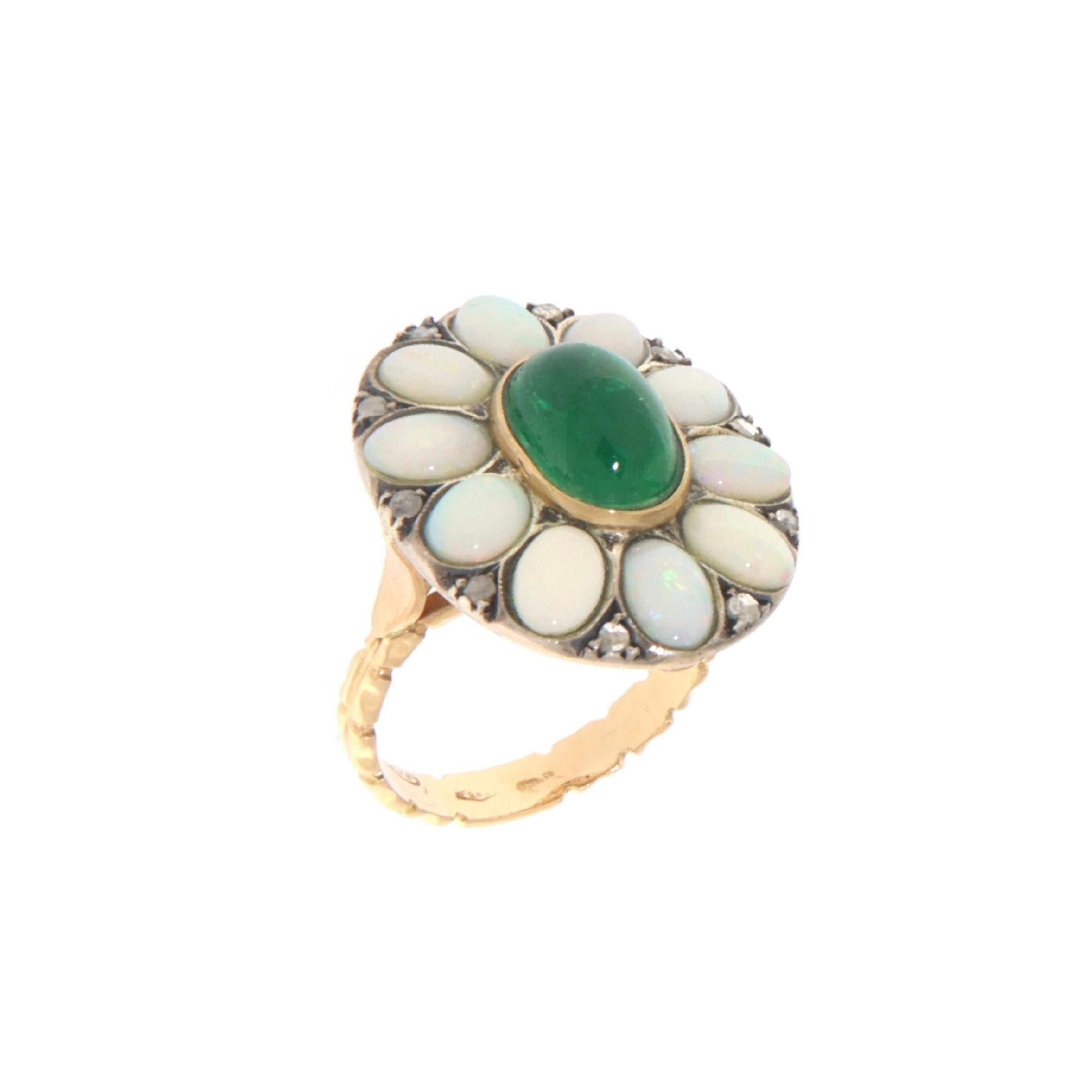Diamonds Agate Opals 14 Karat Yellow Gold Cocktail Ring For Sale 2