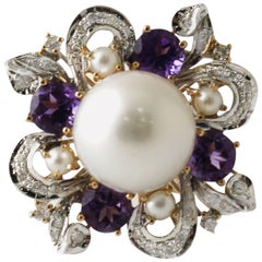 Ring aus Roségold mit Diamanten, Amethyst und Perle in Weißgold