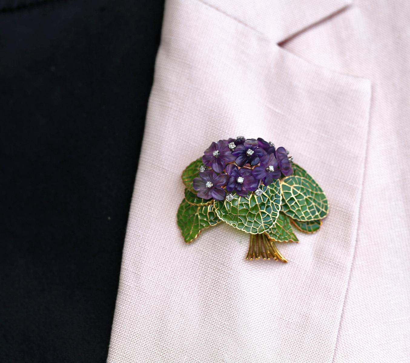 Taille ronde Diamants Améthyste Violet Plique-a-jour Broche fleur en émail or 18K, 1950