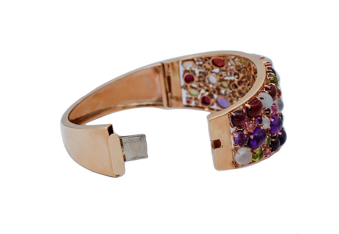 Clumper-Armband aus Roségold mit Diamanten, Amethysten, Granaten, Peridoten, Mondsteinen (Retro) im Angebot