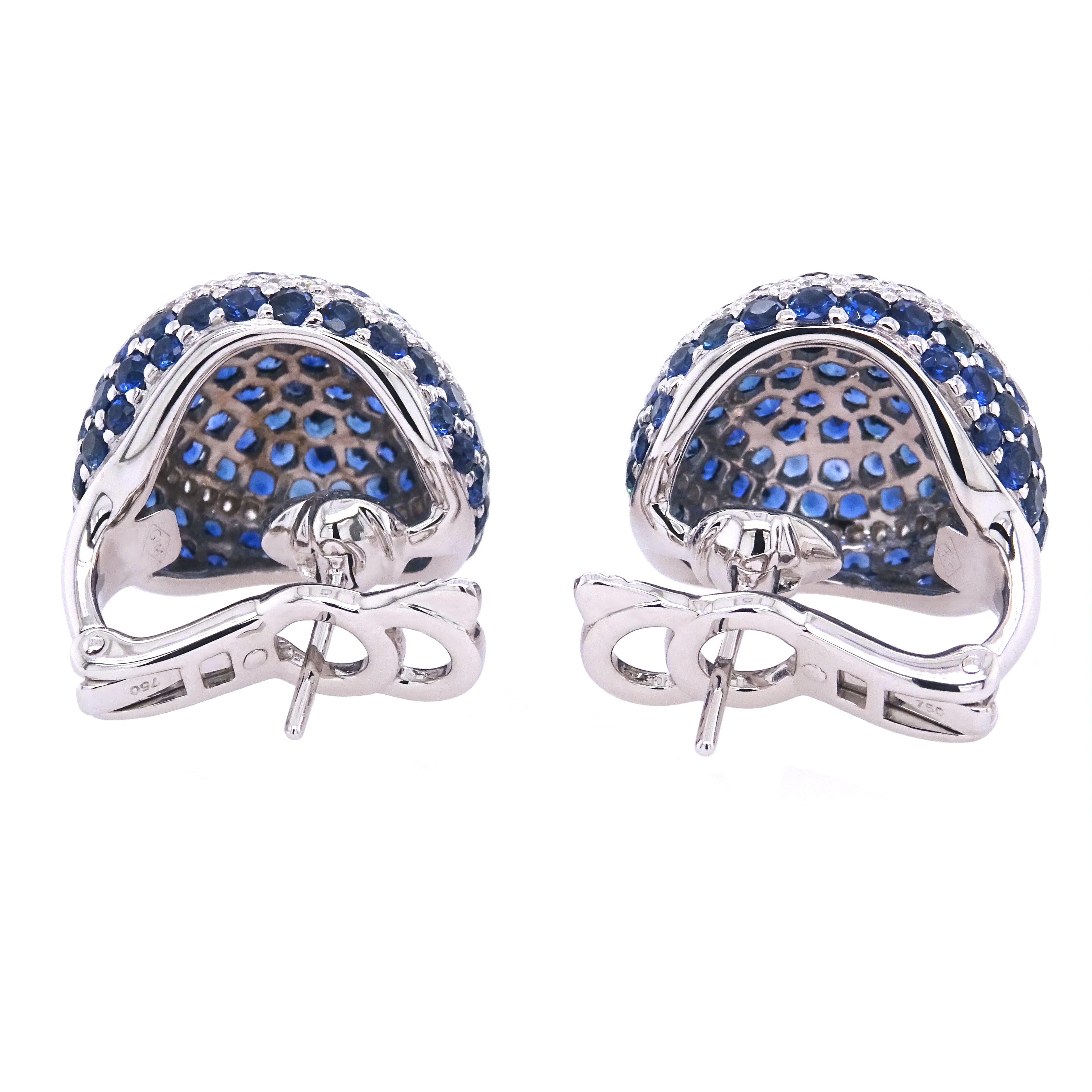 Round Cut Diamonds and Blue Sapphire Earrings in 18K White Gold