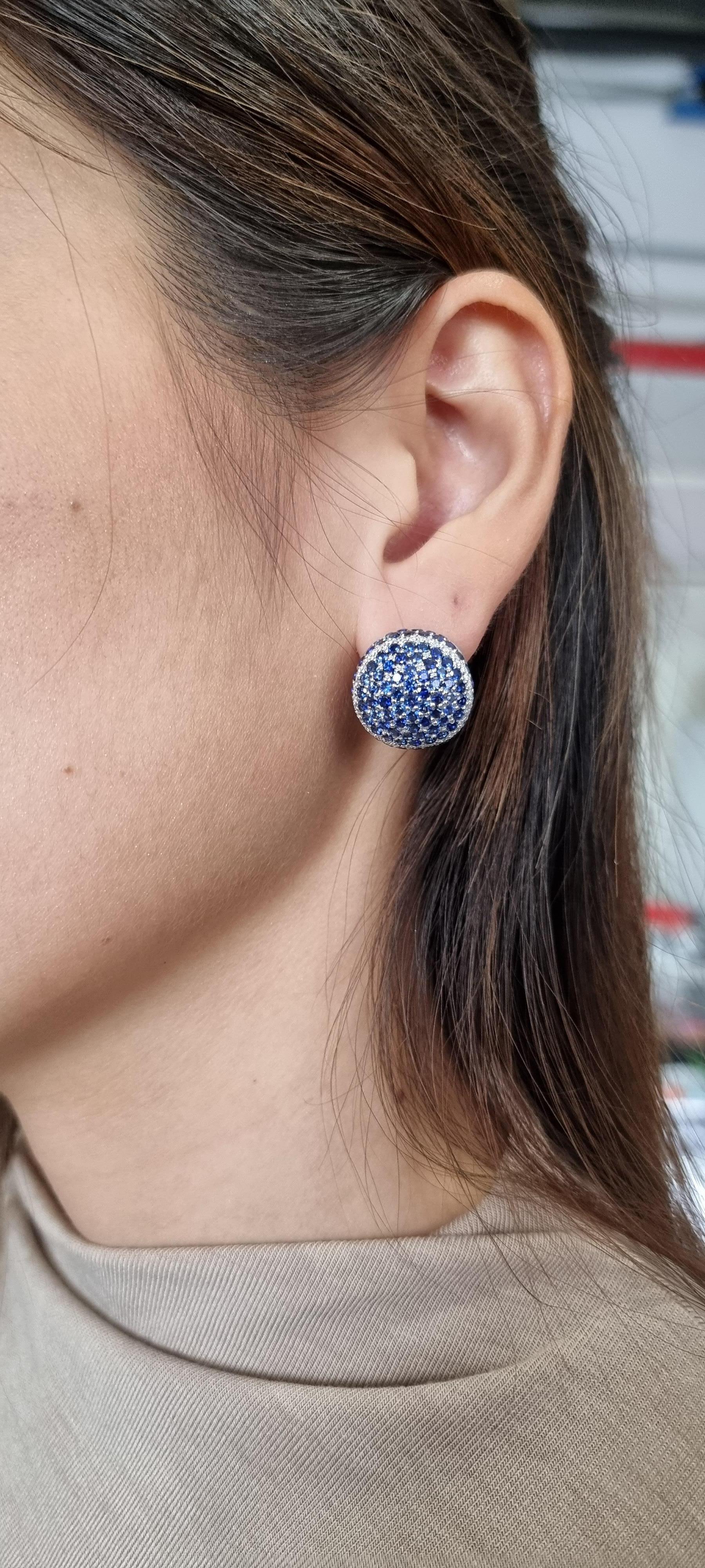 Diamonds and Blue Sapphire Earrings in 18K White Gold 2