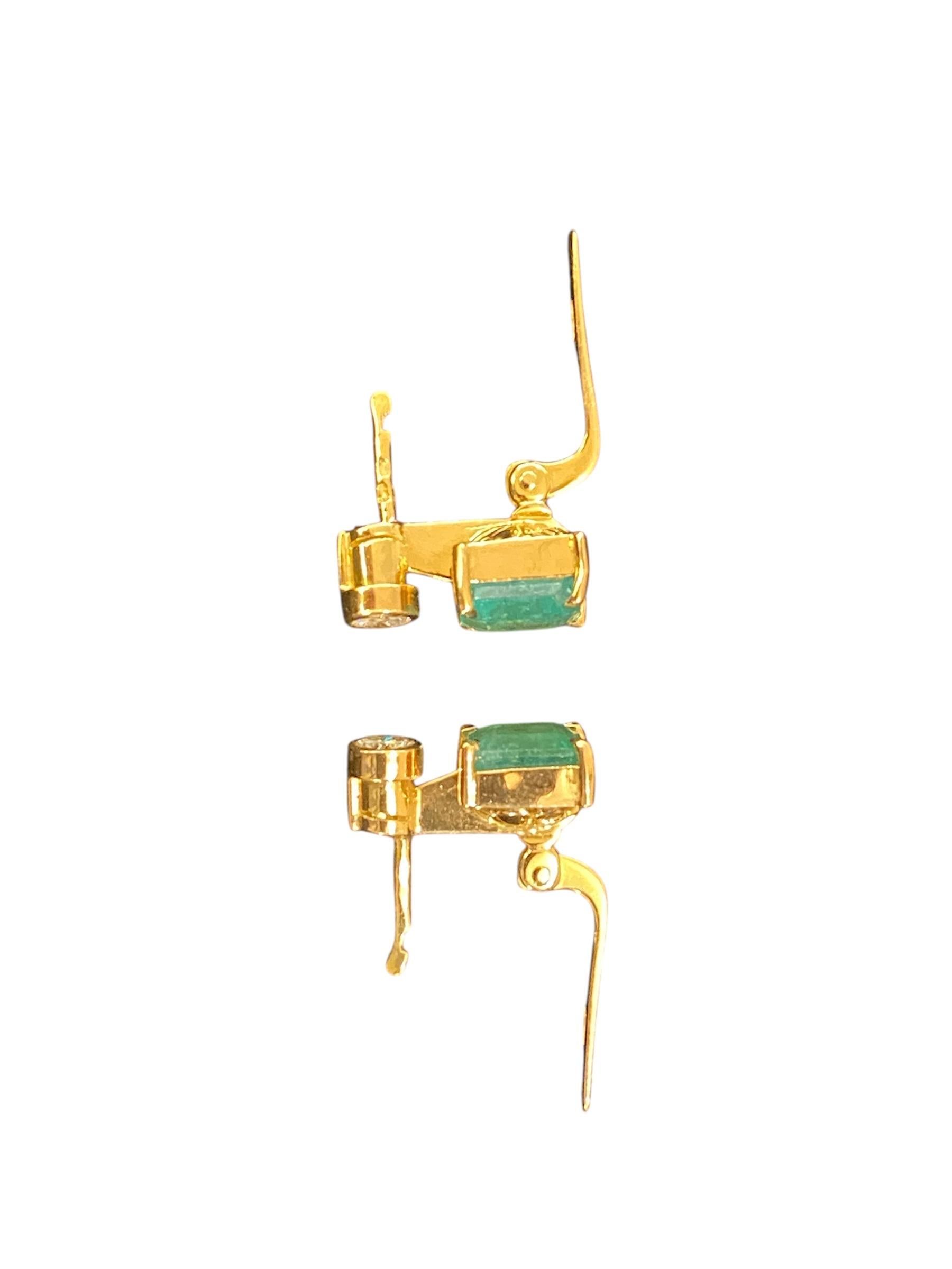 Diamonds and Emeralds Gold Earrings In Good Condition For Sale In Lisboa, PT