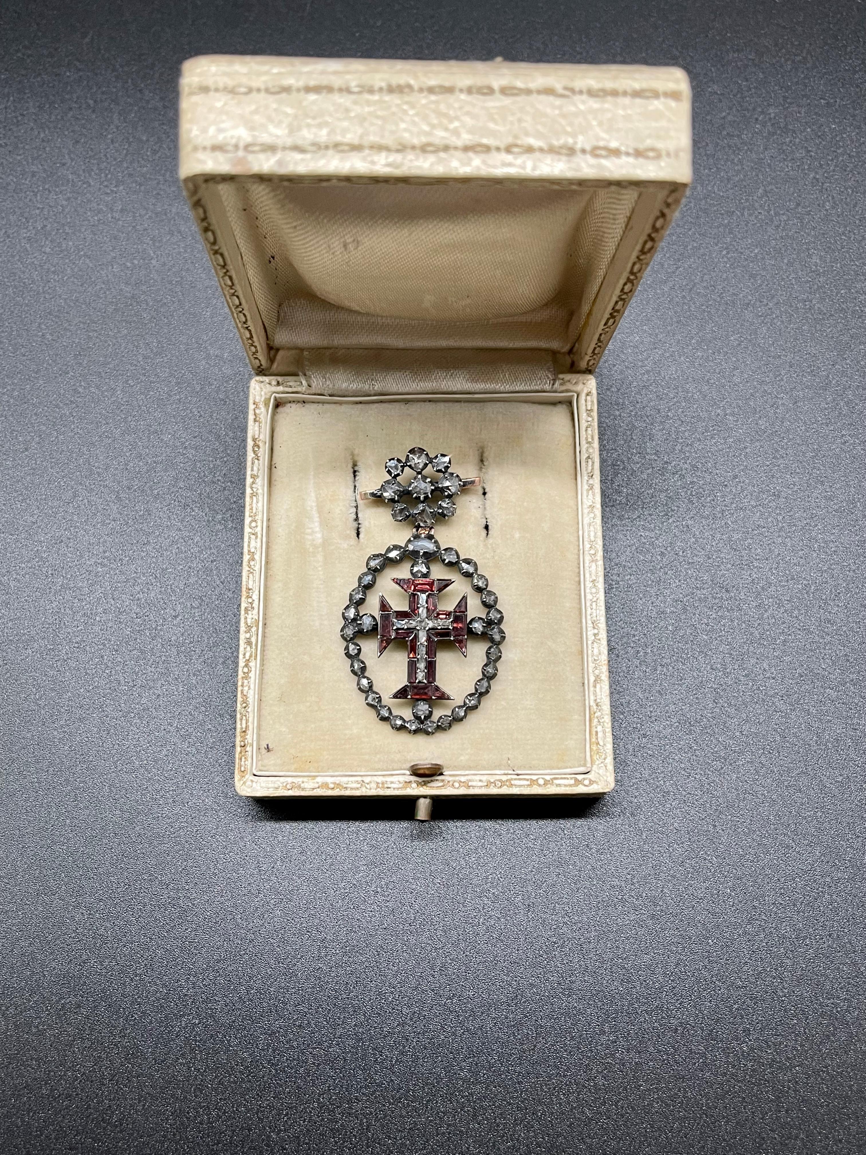 Diamonds and Garnets Cross Templar Military Order of Christ Grand 1600s Brooch In Excellent Condition For Sale In Viana do Castelo, PT