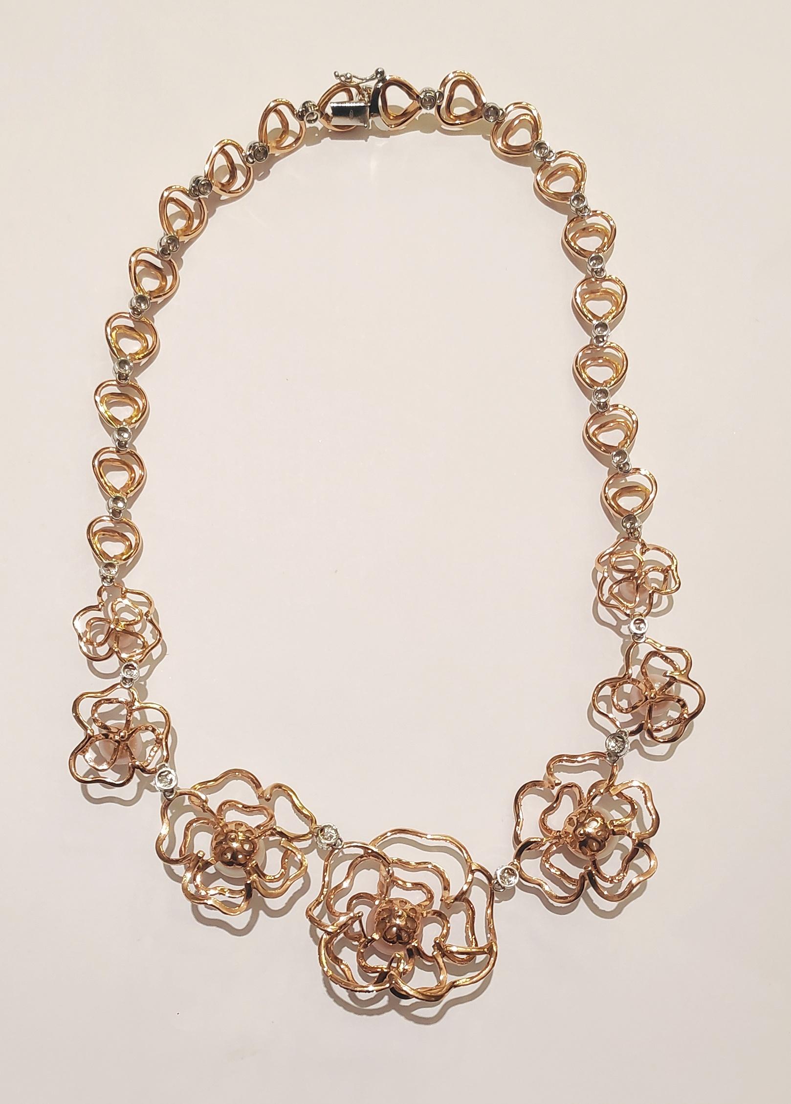 Round Cut Diamonds and Pearls Link Necklace Pink Gold 18 Karat For Sale