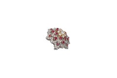 Diamanten und Rubine, 18kt Weiß-/Gelbgold Blumen-/Stern-Design Ohrringe mit Clip