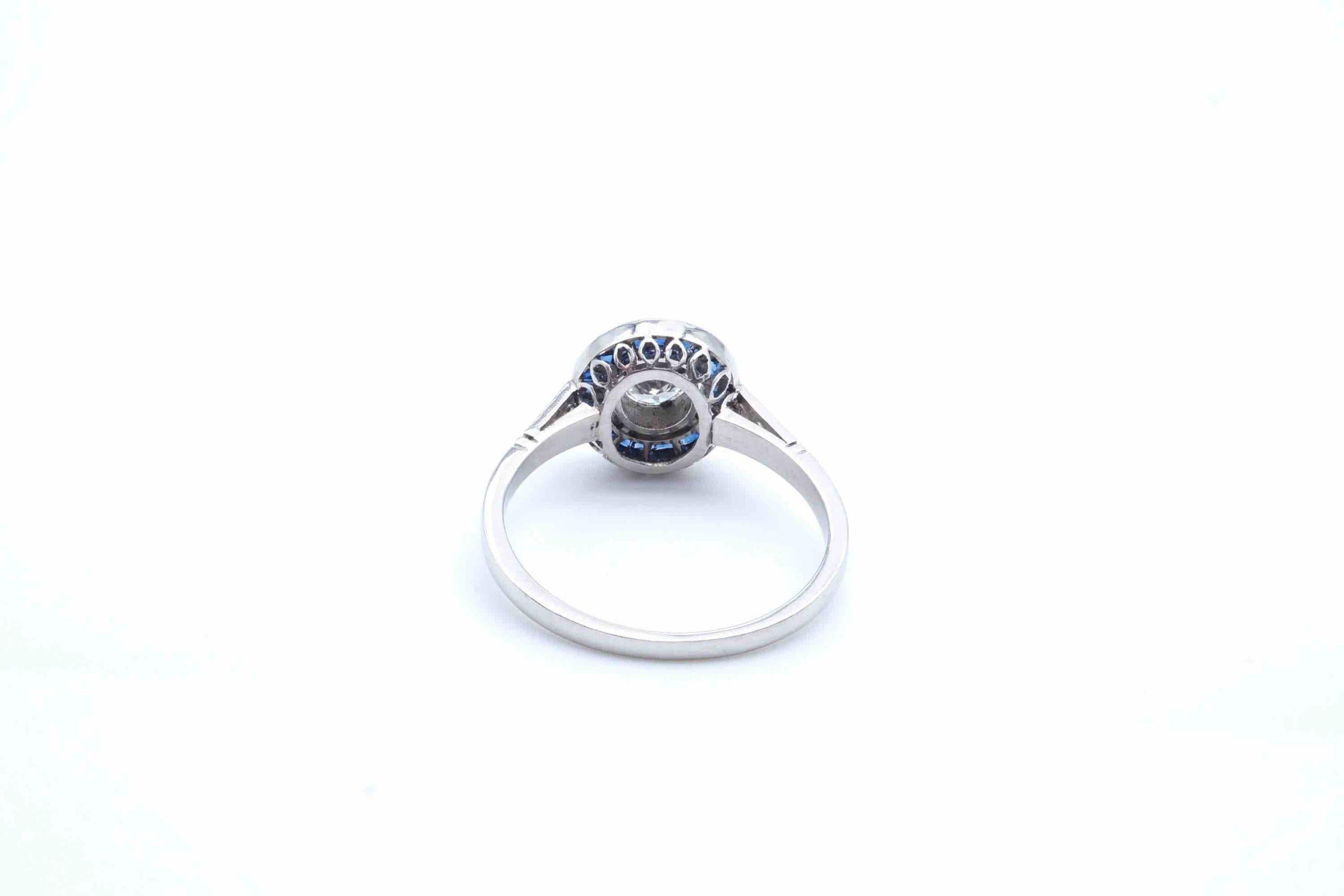 Women's or Men's Diamonds and sapphires ring in platinum For Sale