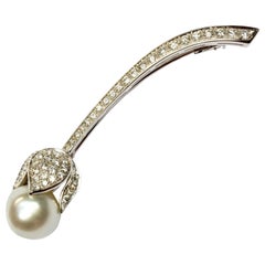 Diamonds and South Sea Pearl Gold Floral Brooch Made in Italy