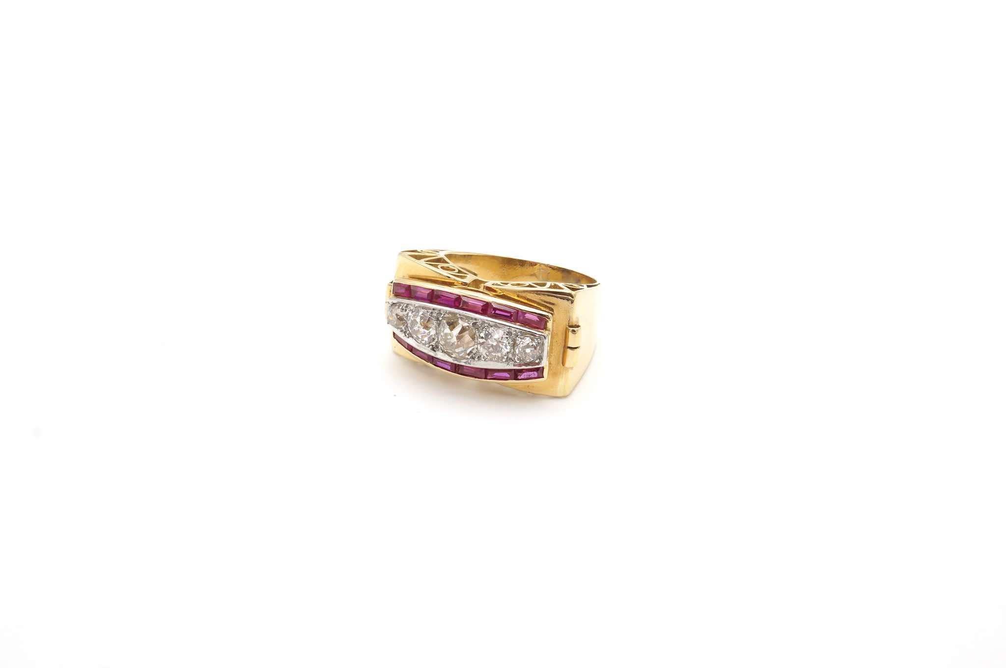 Diamonds and synthetic rubies ring in 18k gold and platinum In Good Condition For Sale In PARIS, FR