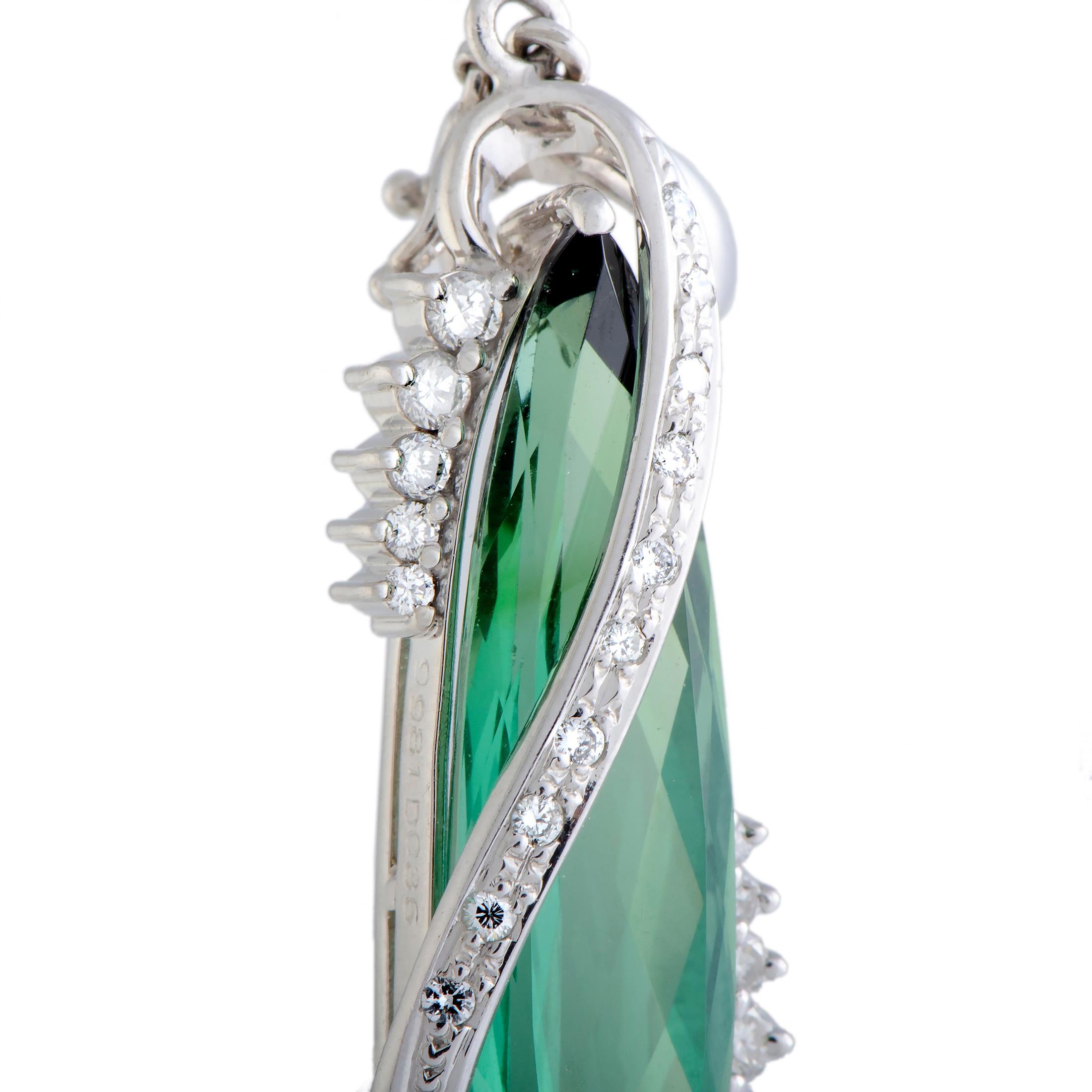 Sublime elegance and refined prestige are embodied in this superb pendant that will give a classy touch to any ensemble of yours. The pendant is wonderfully crafted from luxurious platinum and it boasts a stunning green tourmaline that weighs 9.98