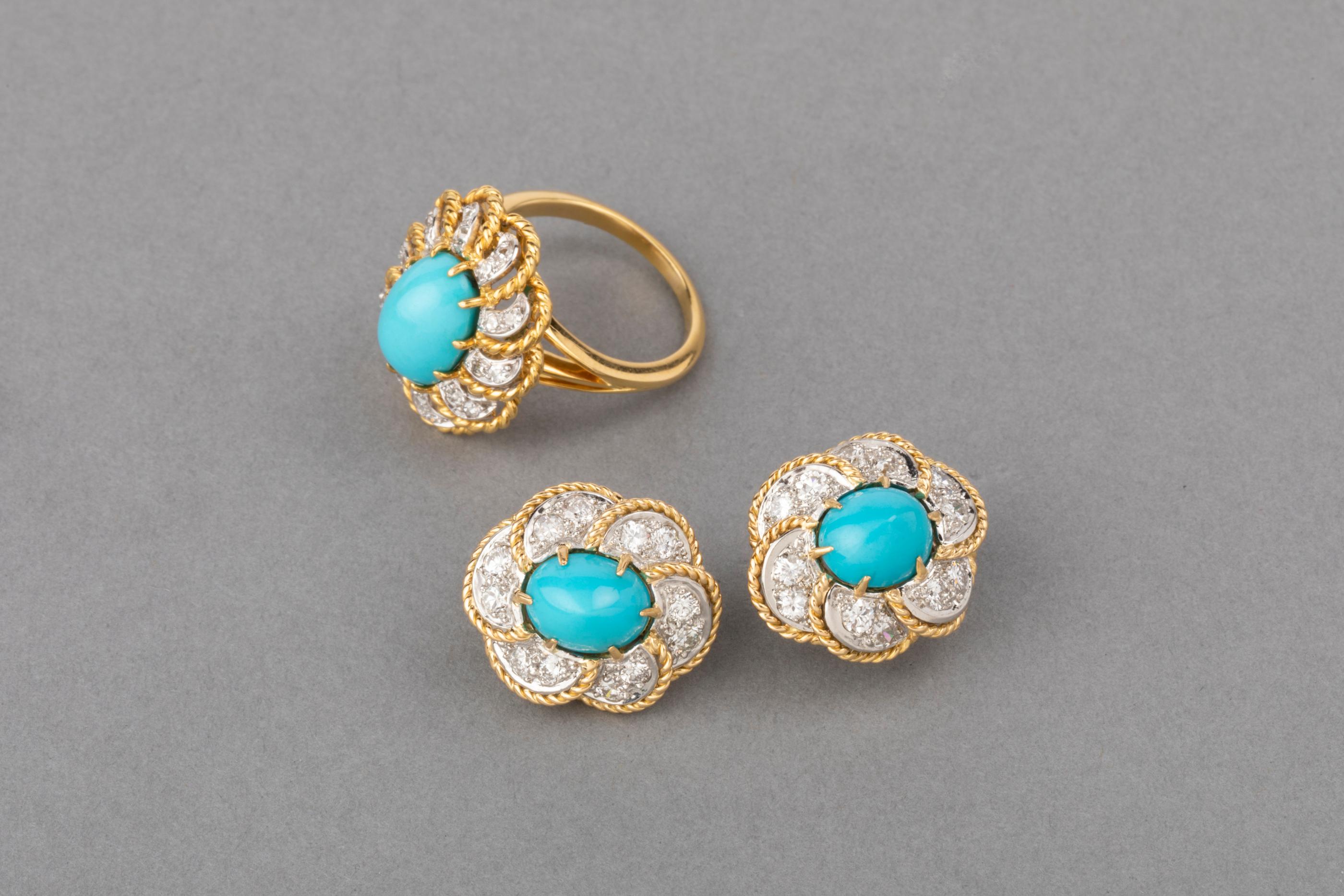 Very beautiful set. 

Made with gold 18k, turquoises and diamonds.
For the earrings, the weight of the diamonds is 0.50 carats for each earring estimate. For the ring the weight is 0.40 carats estimate.
The turquoises measures:
0.9 cm for the