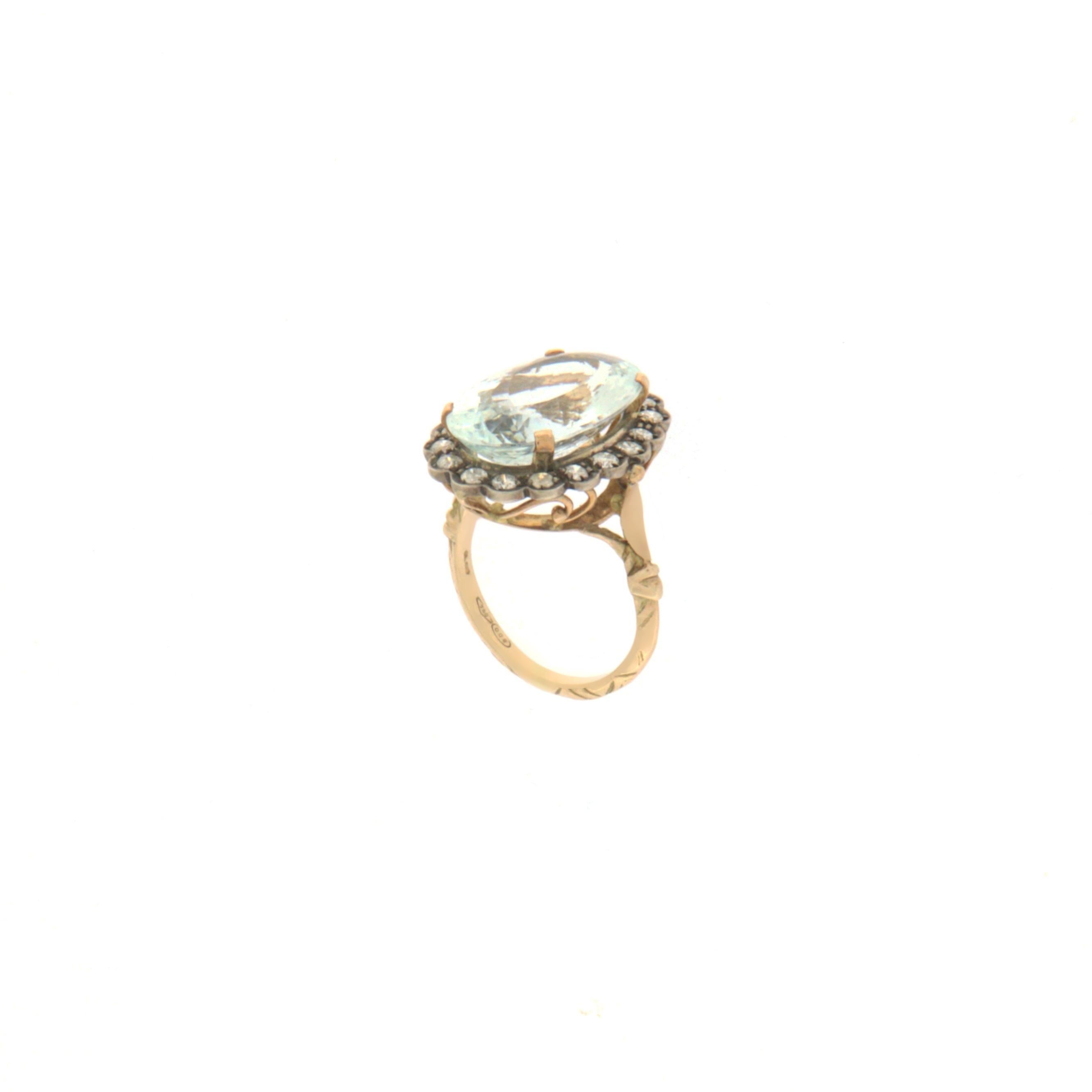Diamonds Aquamarine 14 Karat Yellow Gold Cocktail Ring In New Condition For Sale In Marcianise, IT
