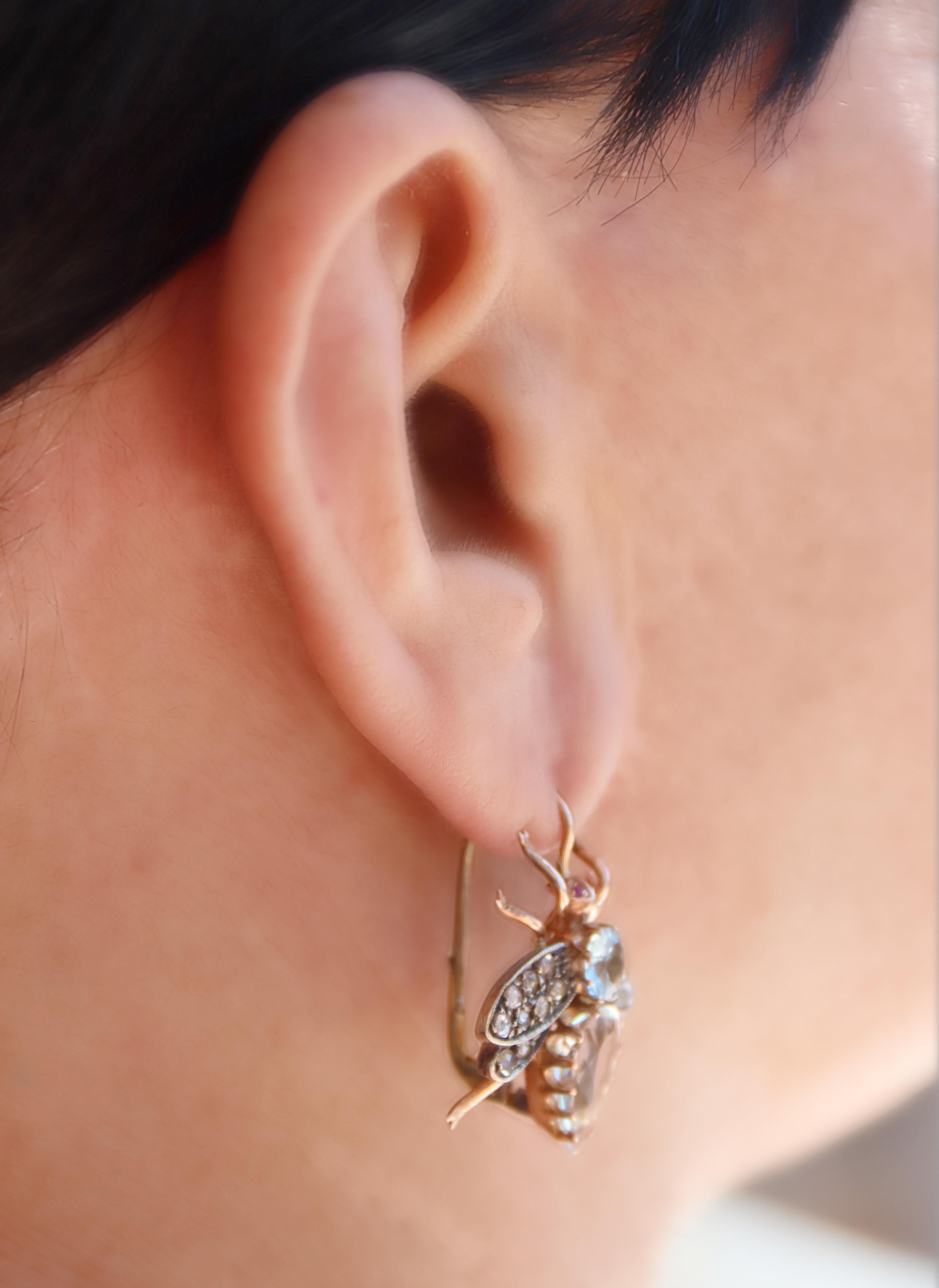 Boucles d'oreilles mouche en or jaune 14 carats avec diamants et aigue-marine en vente 1