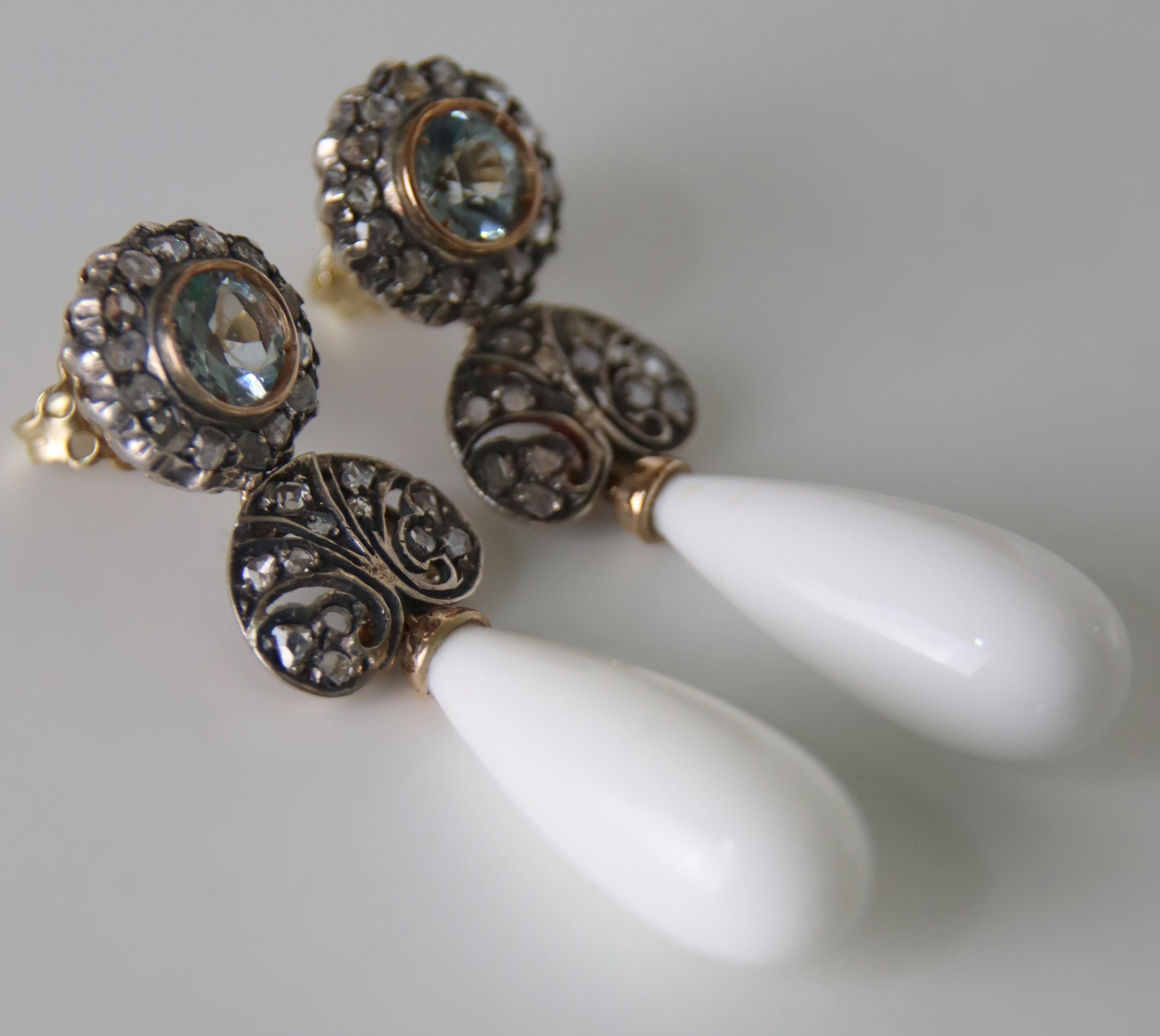 Taille rose Boucles d'oreilles pendantes en or jaune 14 carats diamants aigue-marine agate en vente