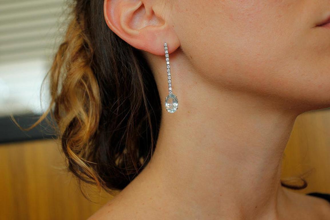 Diamonds, Aquamarines 14 Karat White Gold Dangle Earrings For Sale 2