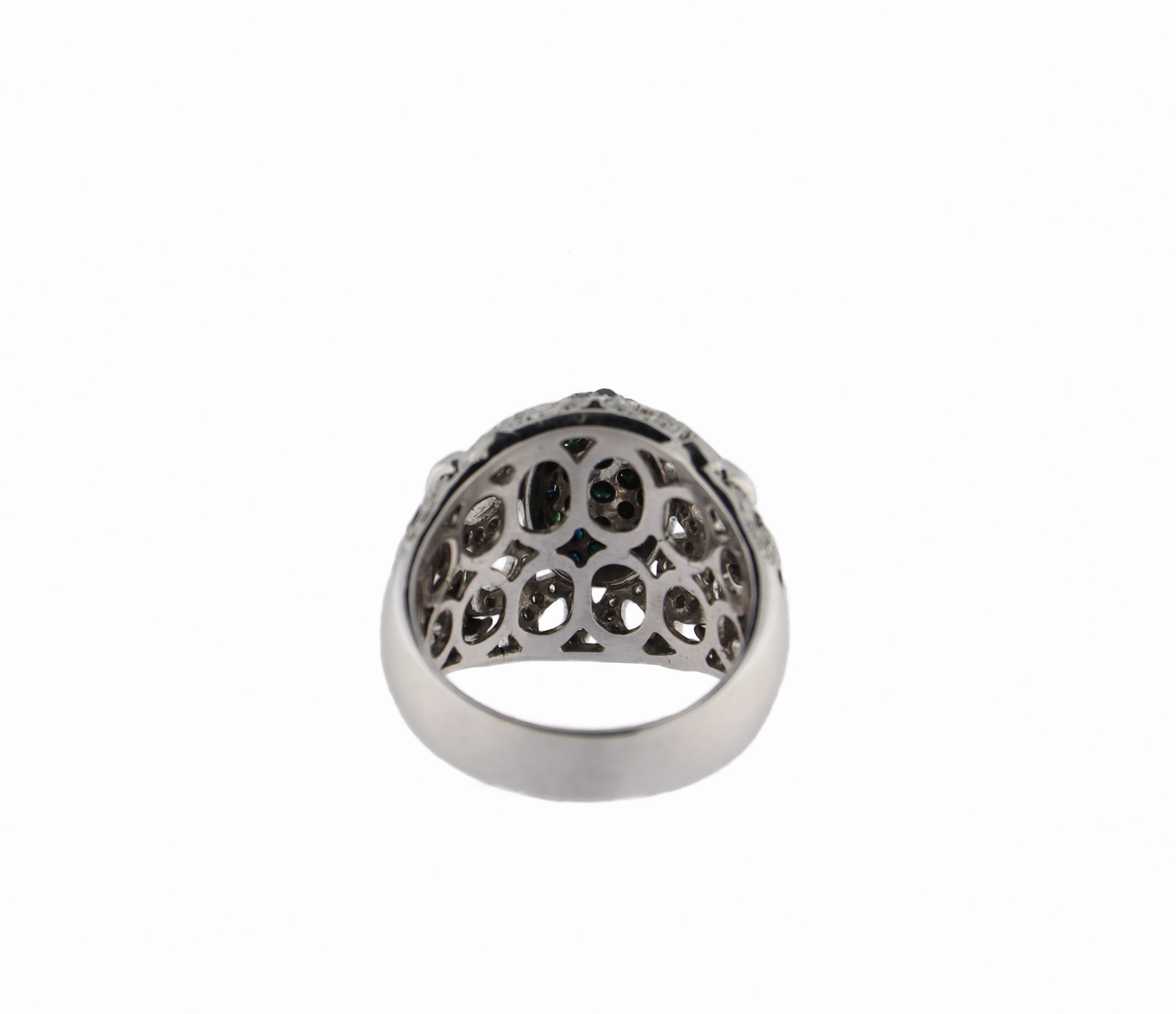 Diamonds Black e White 18 Karat White Gold Band Ring For Sale 3