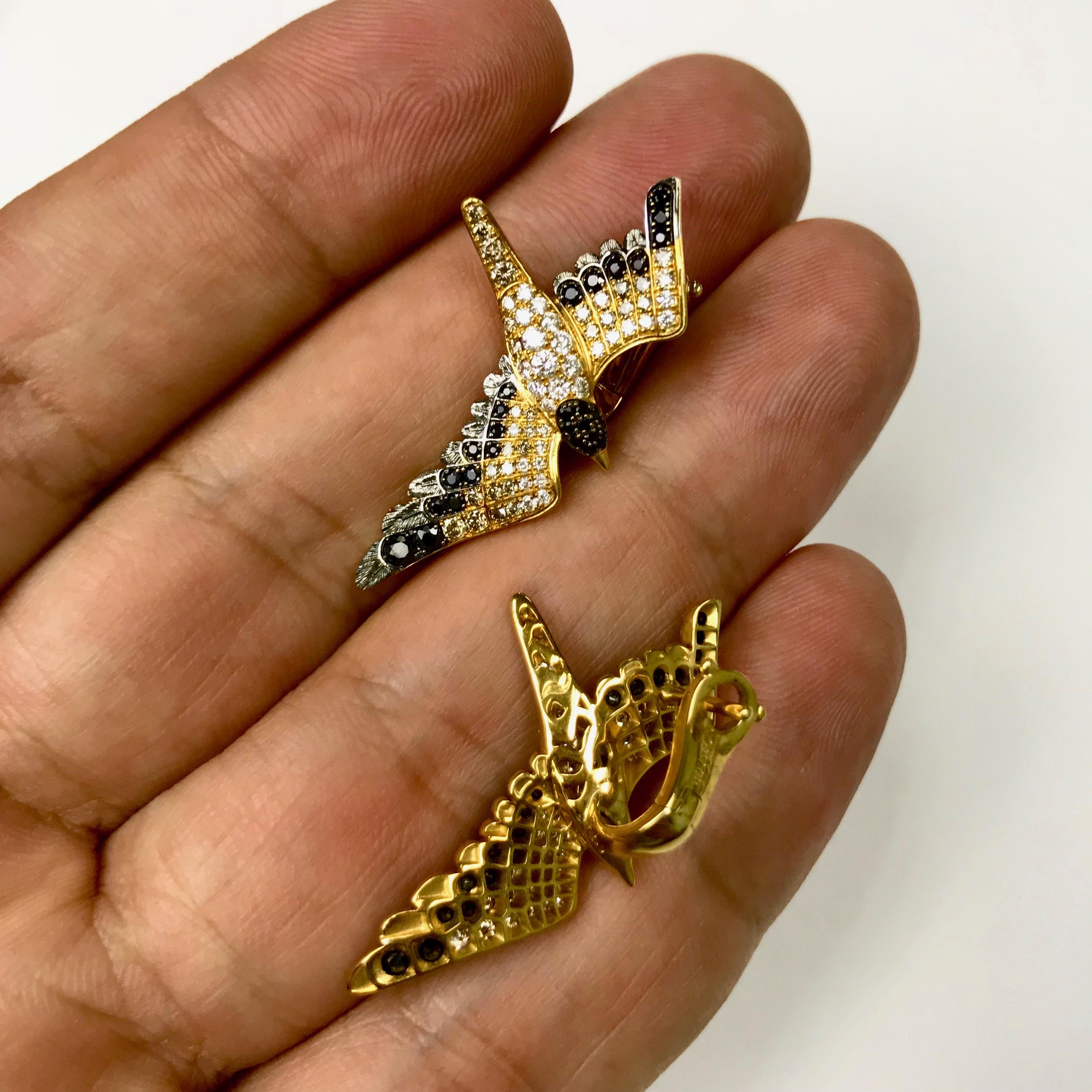 White and Brown Diamonds Black Sapphire 18 Karat Yellow Gold Seagull Suite  For Sale 2