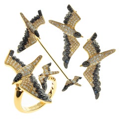 White and Brown Diamonds Black Sapphire 18 Karat Yellow Gold Seagull Suite