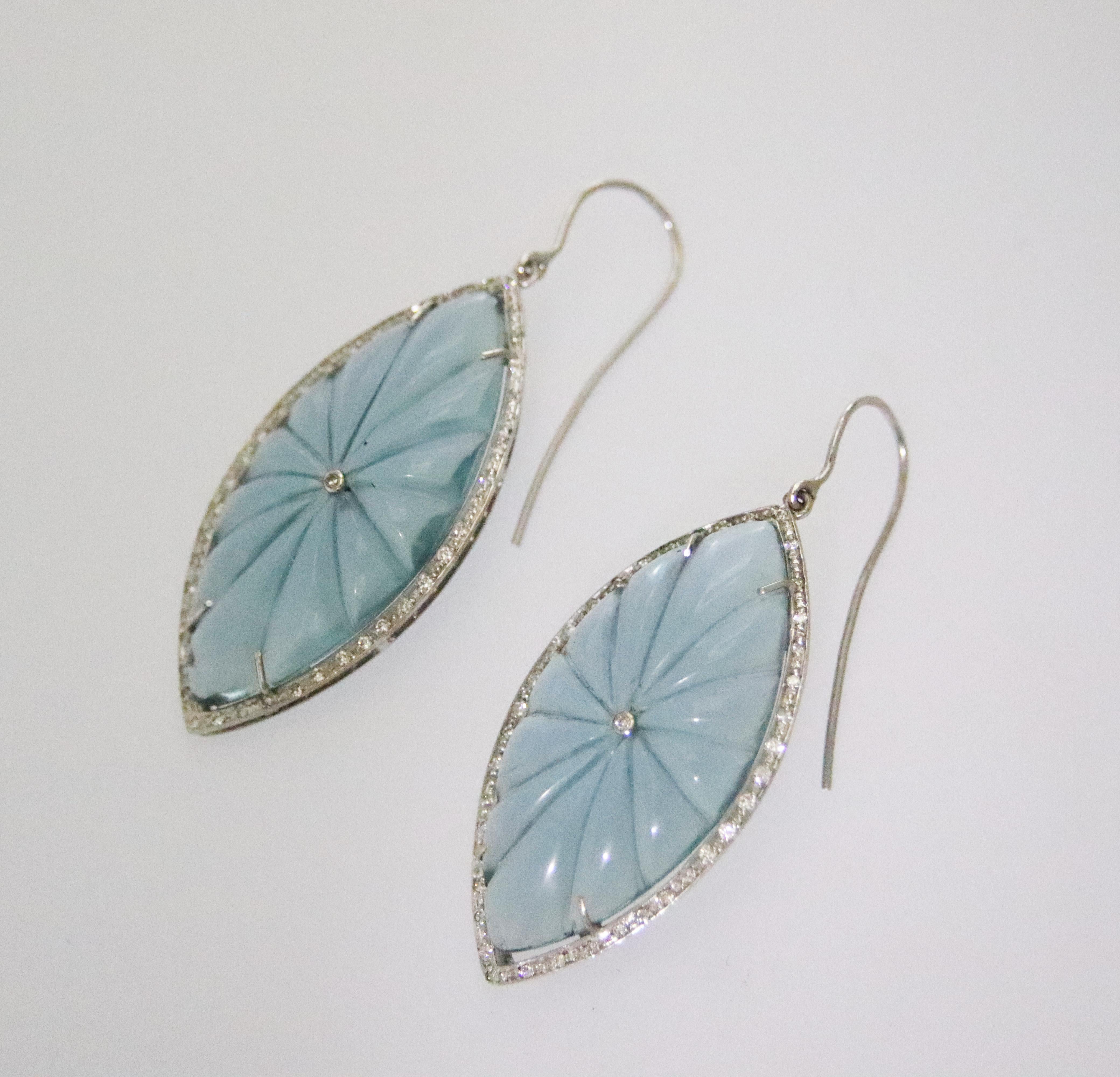 Contemporary Diamonds Blue Quartz White Gold 18 Karat Drop Earrings For Sale