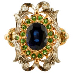 Diamantes, zafiro azul, tsavoritas, anillo de cóctel de oro rosa de 9 quilates y plata