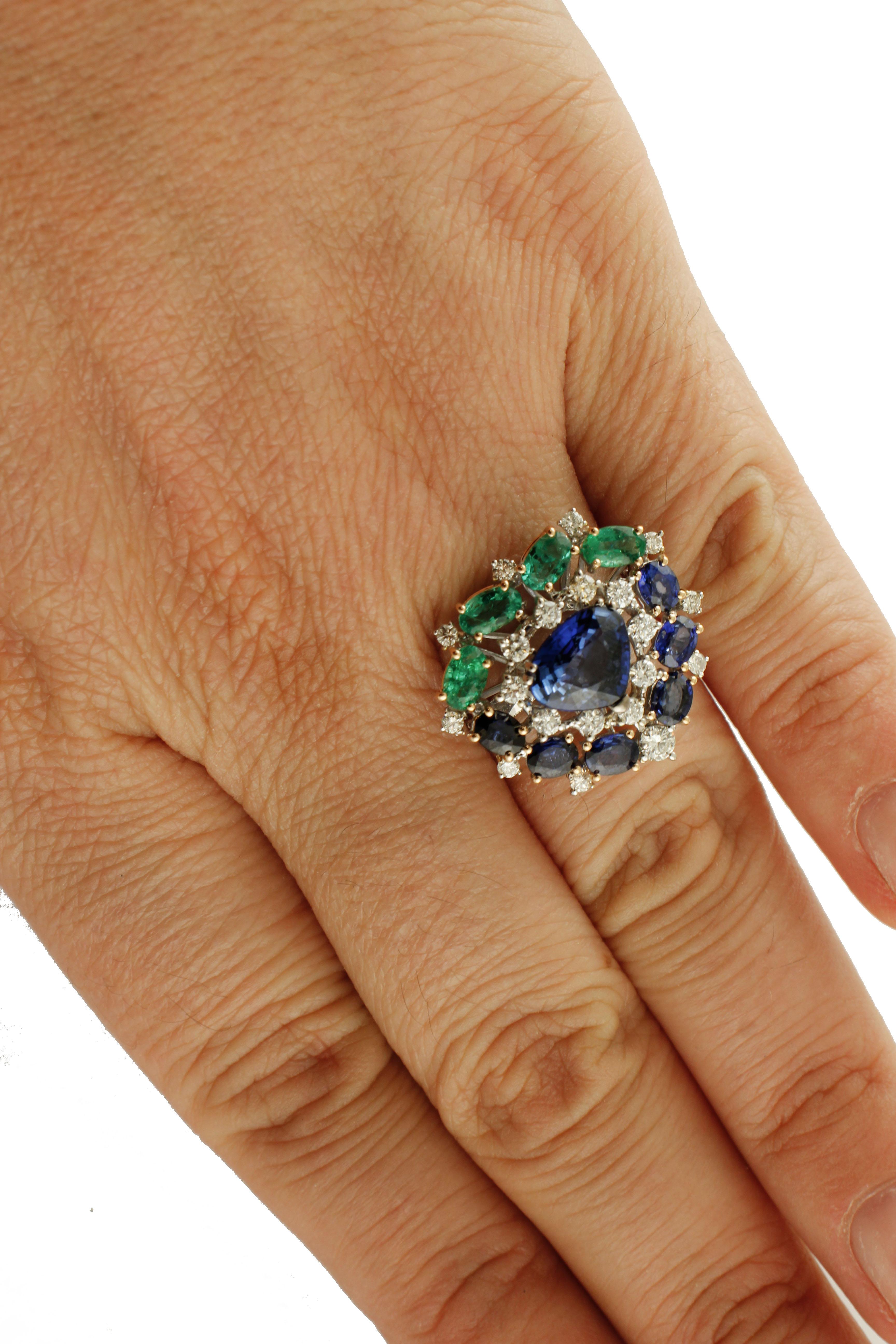 Diamonds, Blue Sapphires, Emeralds, 14 Karat White Gold Heart Ring In Good Condition In Marcianise, Marcianise (CE)