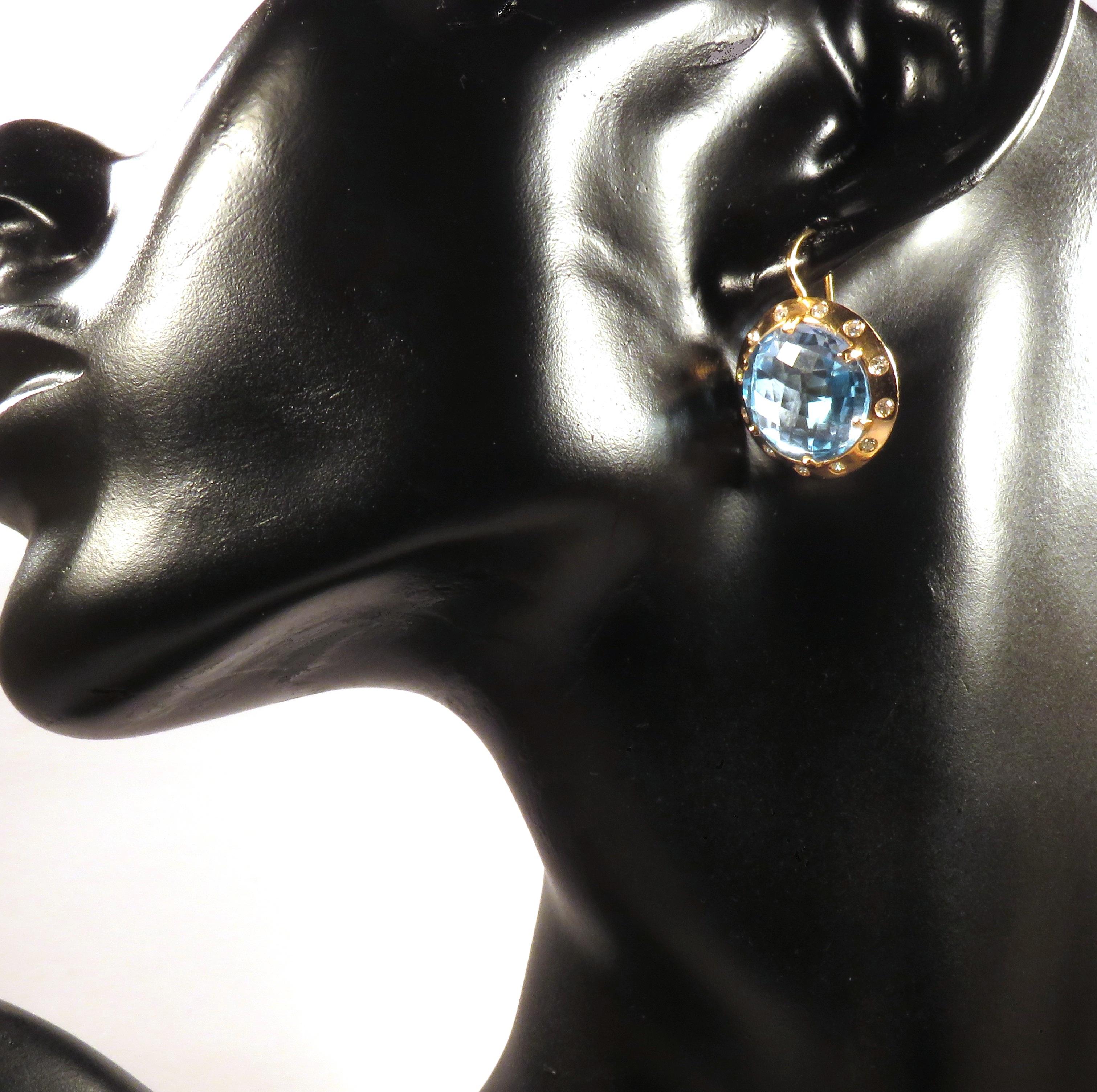 Blue Topaz Diamonds Rose Gold Earrings Handcrafted in Italy In New Condition In Milano, IT