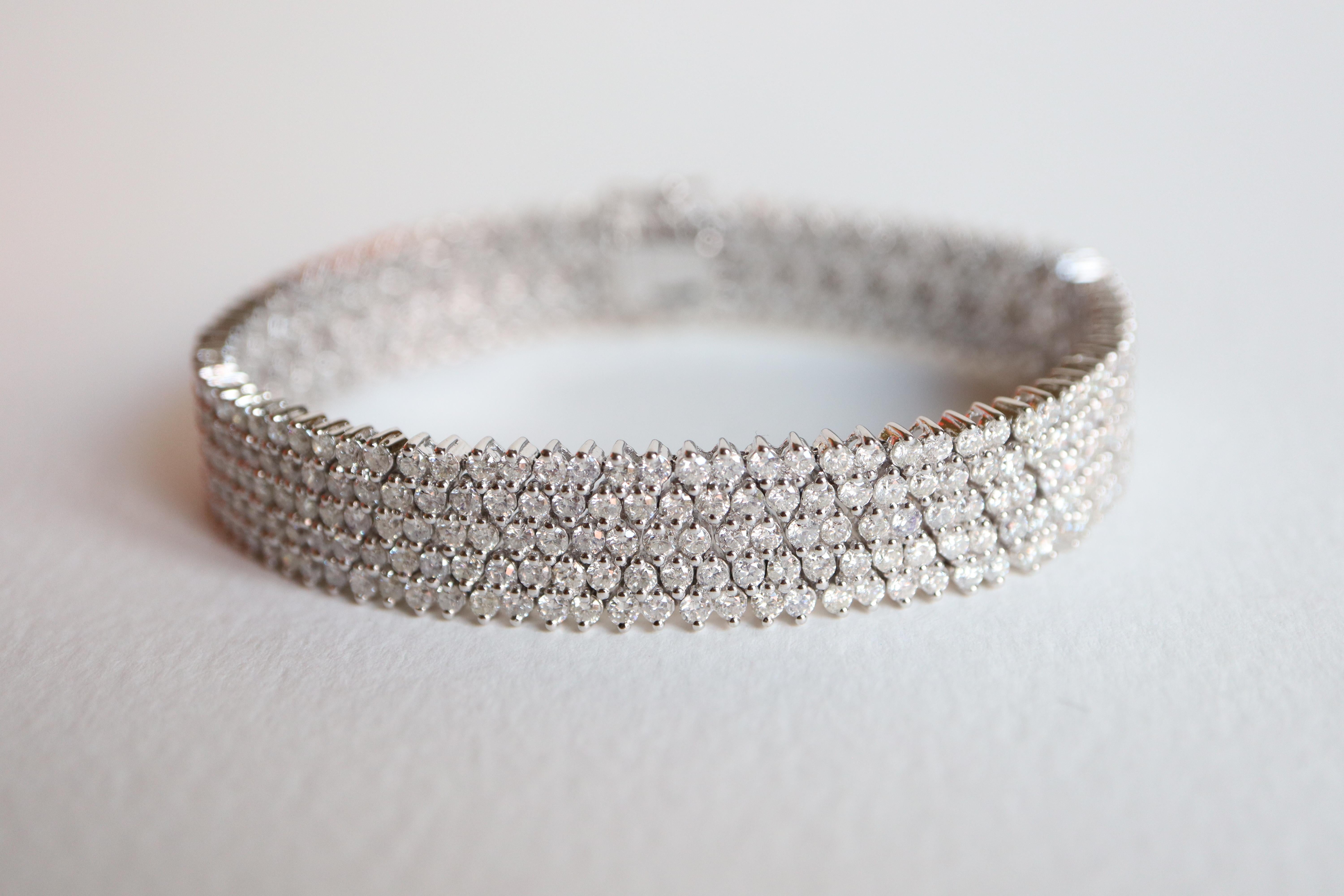 Bracciale con diamanti in oro bianco 18 carati e diamanti 14,6 carati In condizioni buone in vendita a Paris, FR