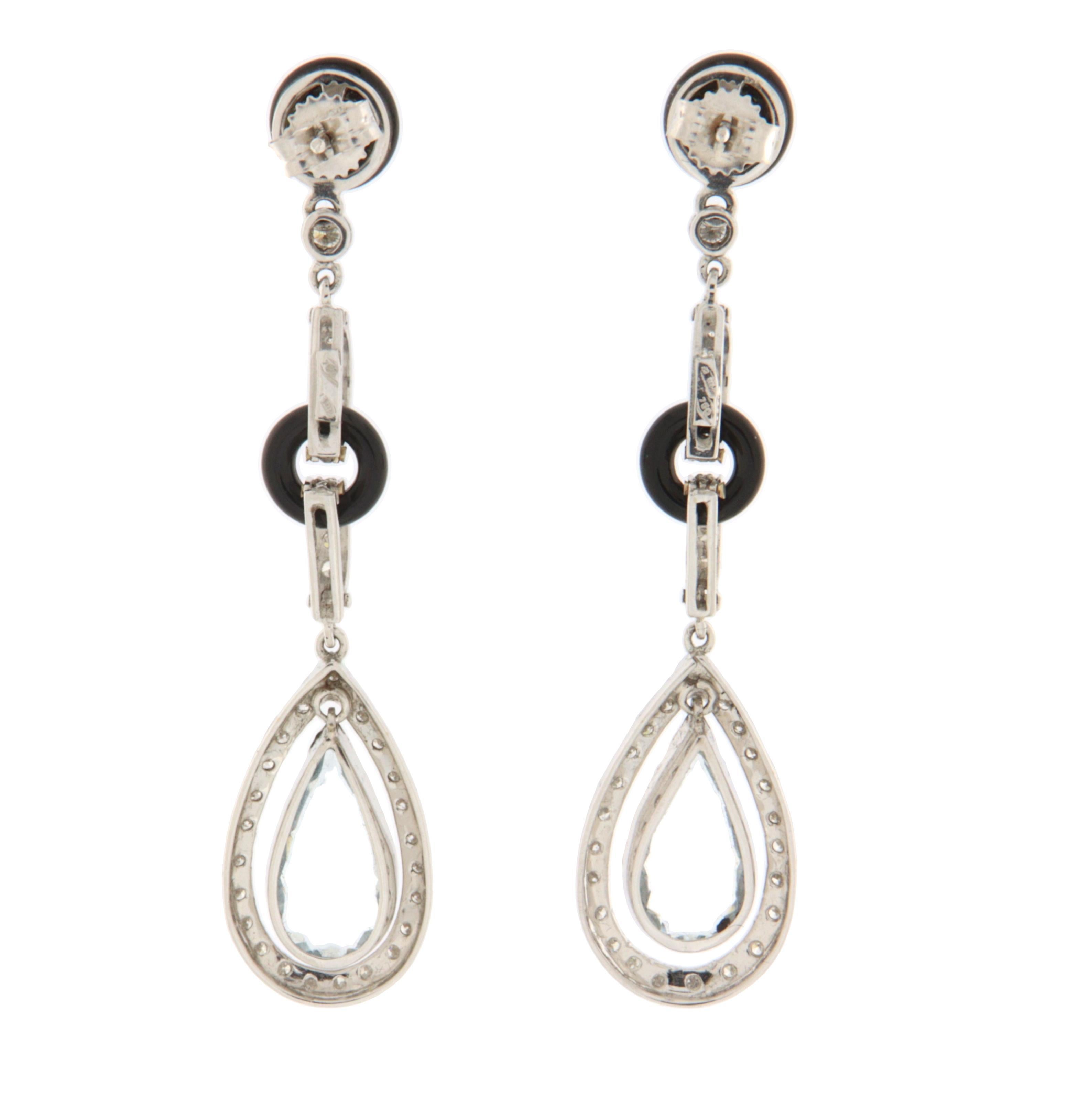 Taille mixte Diamants Aigue-marine brésilienne Boucles d'oreilles pendantes en or blanc 18 ct en vente