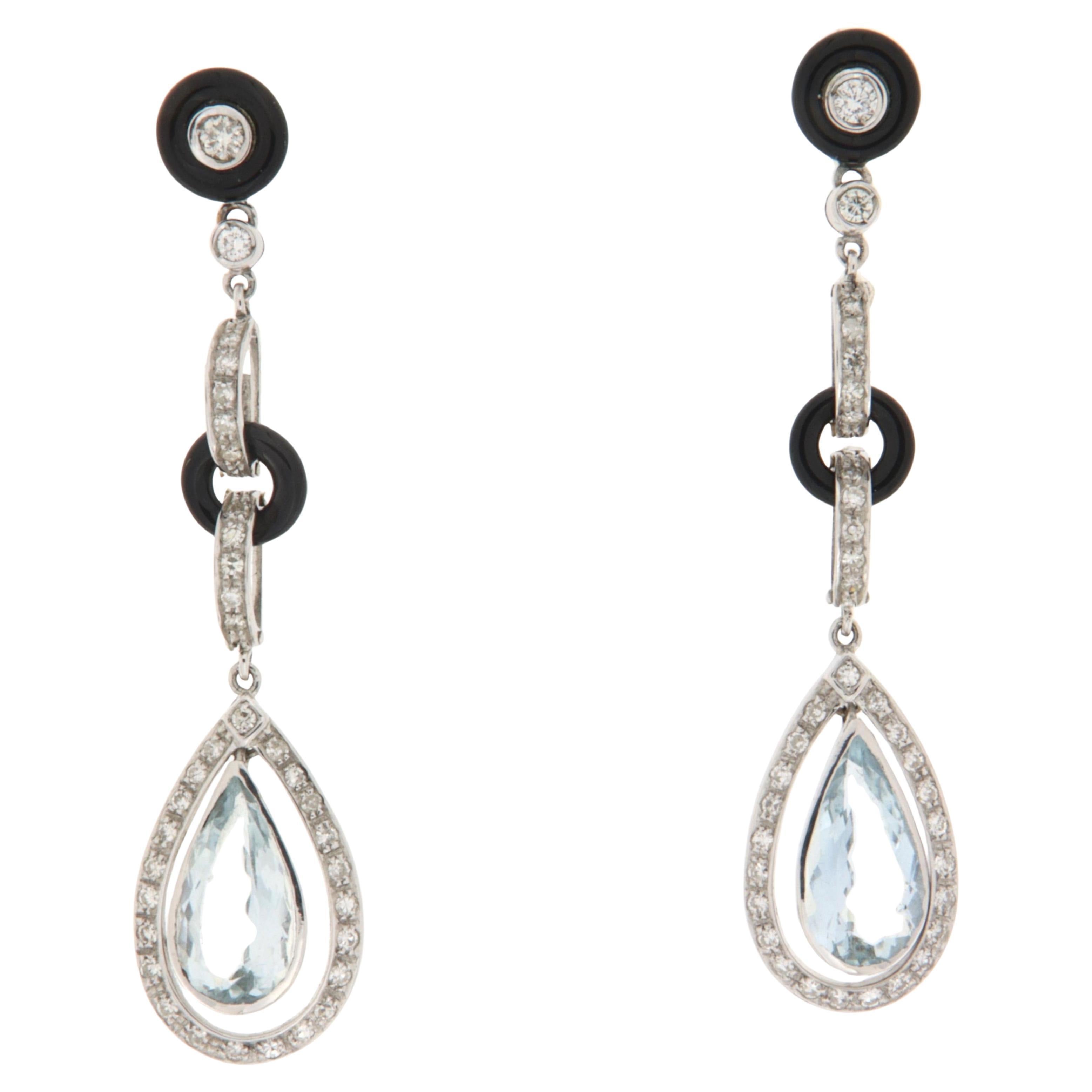 Diamants Aigue-marine brésilienne Boucles d
oreilles pendantes en or blanc 18 ct