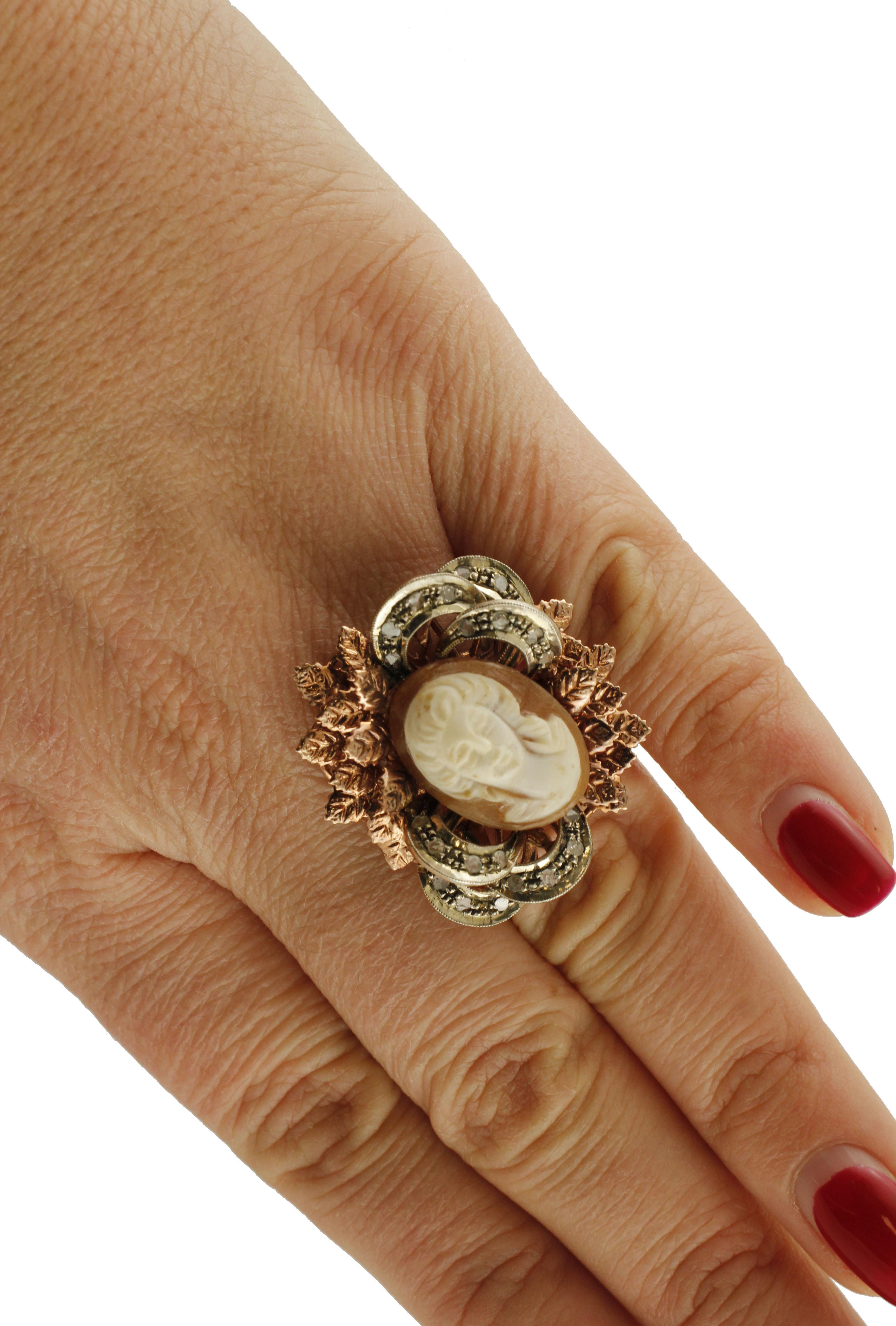 Mixed Cut Diamonds Cameo Rose Gold and Silver Retrò Ring For Sale