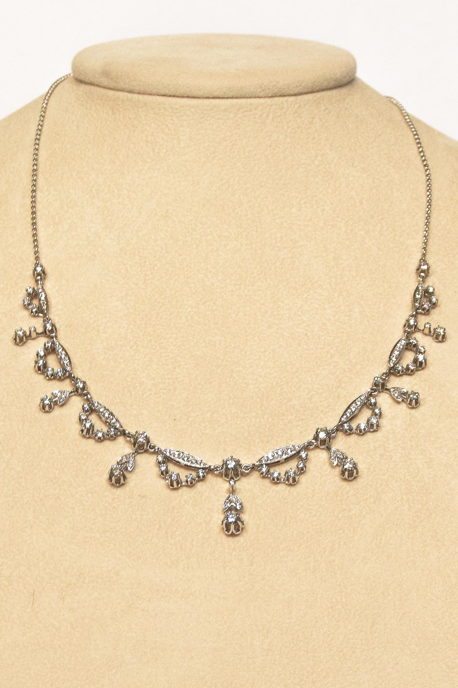 Choker necklace round diamonds 3.87 ct