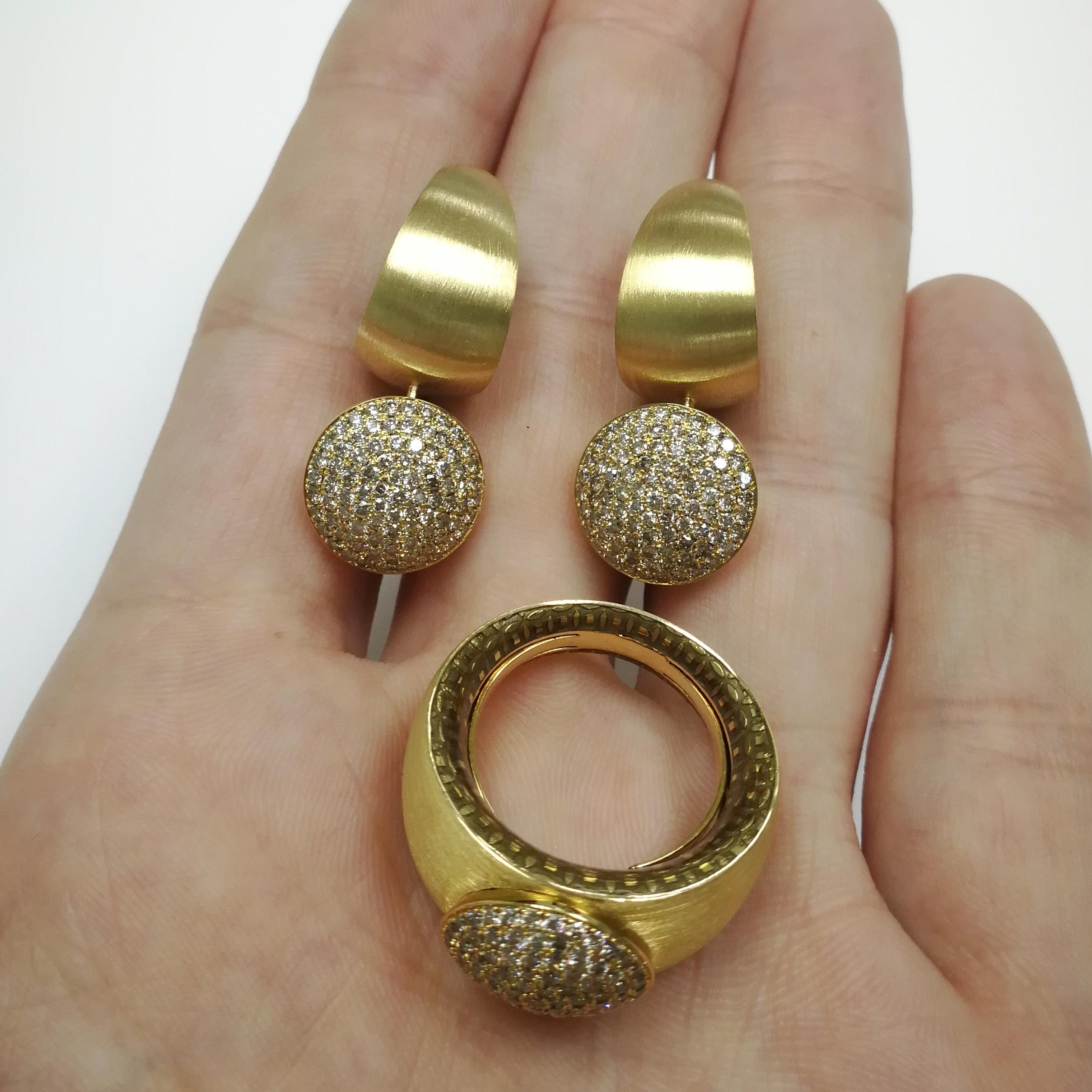 Diamonds Colored Enamel 18 Karat Yellow Gold Kaleidoscope Ring Earrings Suite For Sale 3