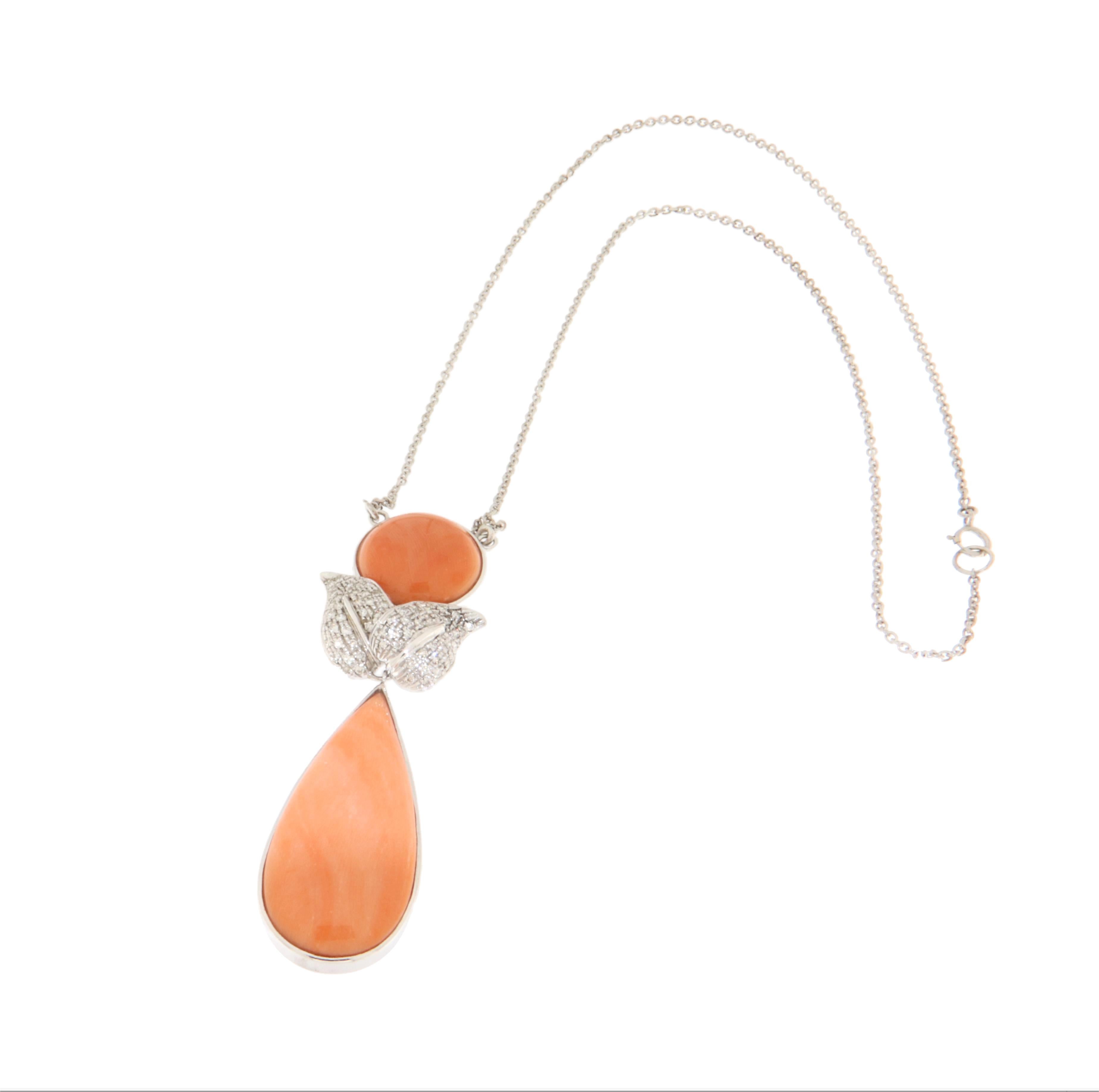 Diamonds Coral 18 Karat White Gold Pendant Necklace In New Condition For Sale In Marcianise, IT