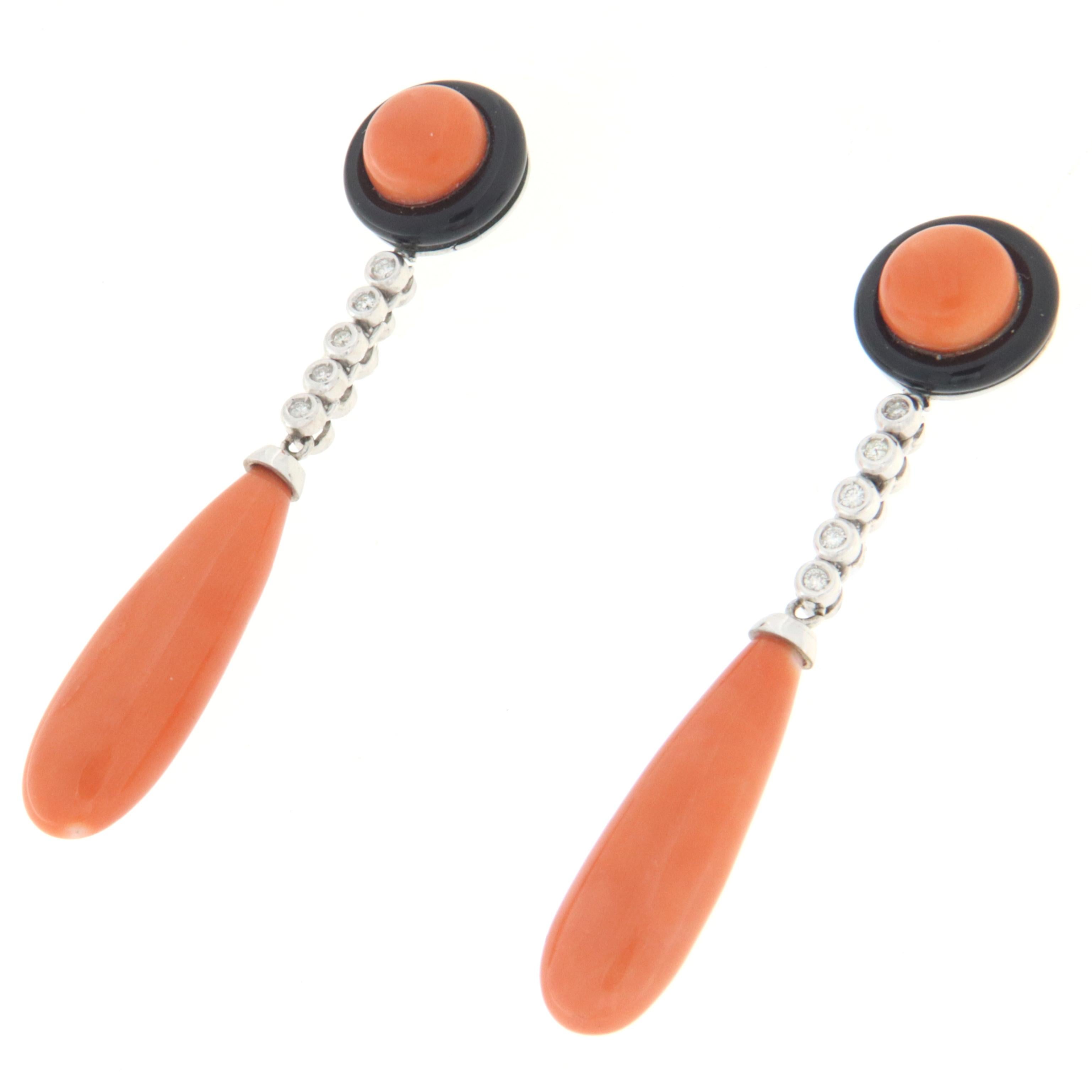 Contemporary Diamonds Coral Onyx White Gold 18 Karat Drop Earrings For Sale