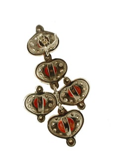 Diamonds, Red Coral Flowers, 14 Karat White Gold Retrò Dangle Earrings