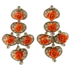 Diamonds, Red Coral Flowers, 14 Karat White Gold Retrò Dangle Earrings