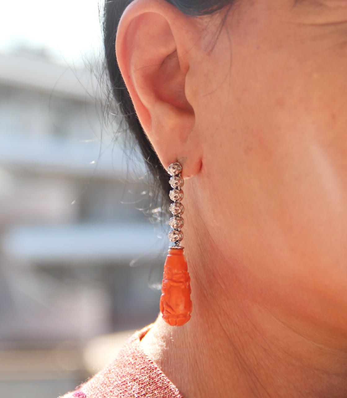Koralle Weißgold-Tropfen-Ohrringe mit Diamanten im Angebot 3