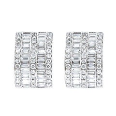 Diamants 1,54 carat. Boucles d'oreilles en or blanc 18 carats. Fabriquée en Italie