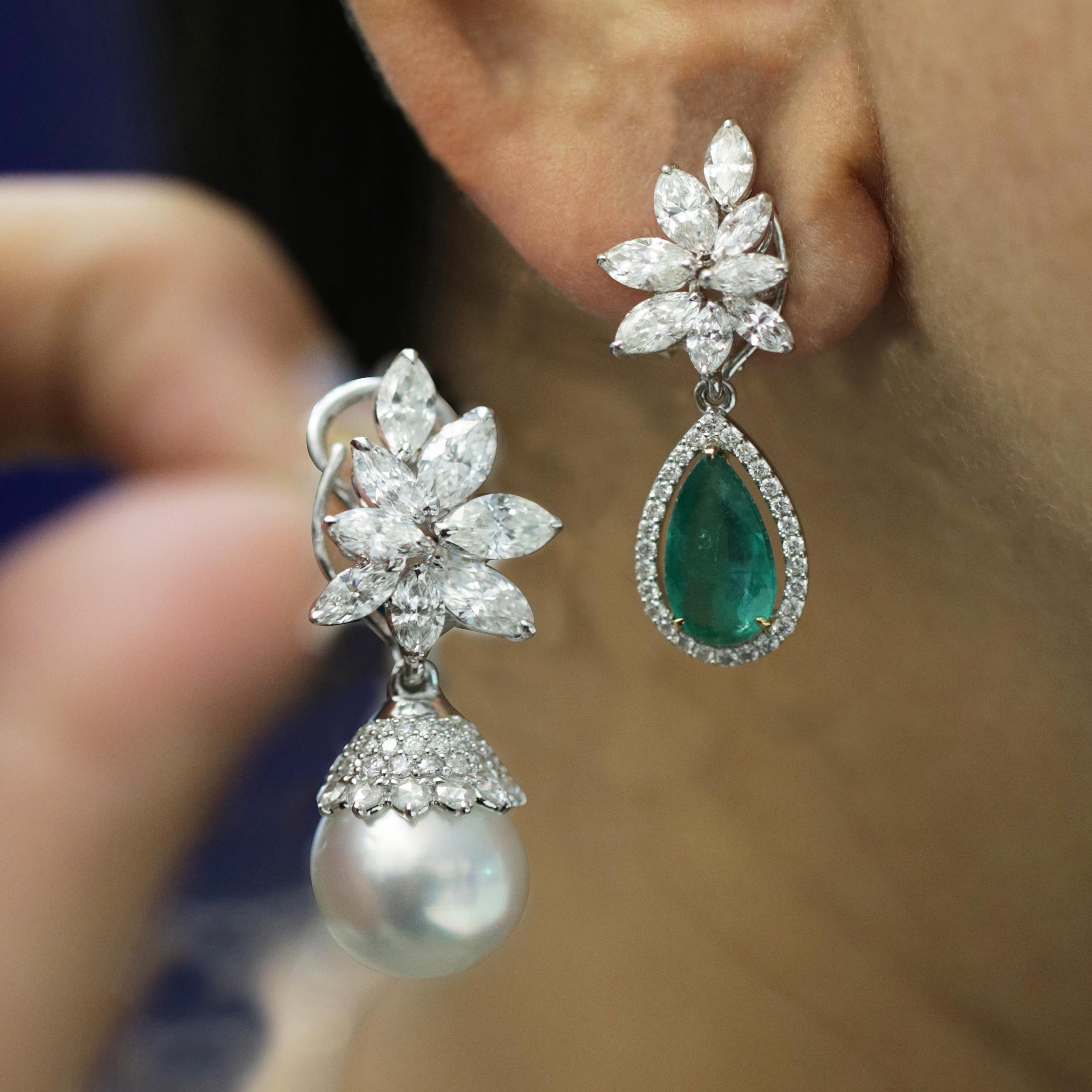 Women's Diamonds Earrings in 18K Gold with Changeable Drops of Emeralds and Pearls