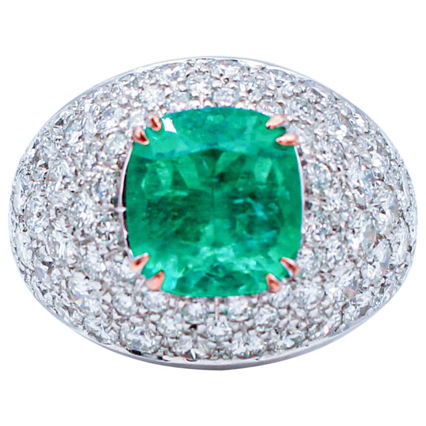 14 Karat White Gold Cluster Diamond Ring For Sale at 1stDibs