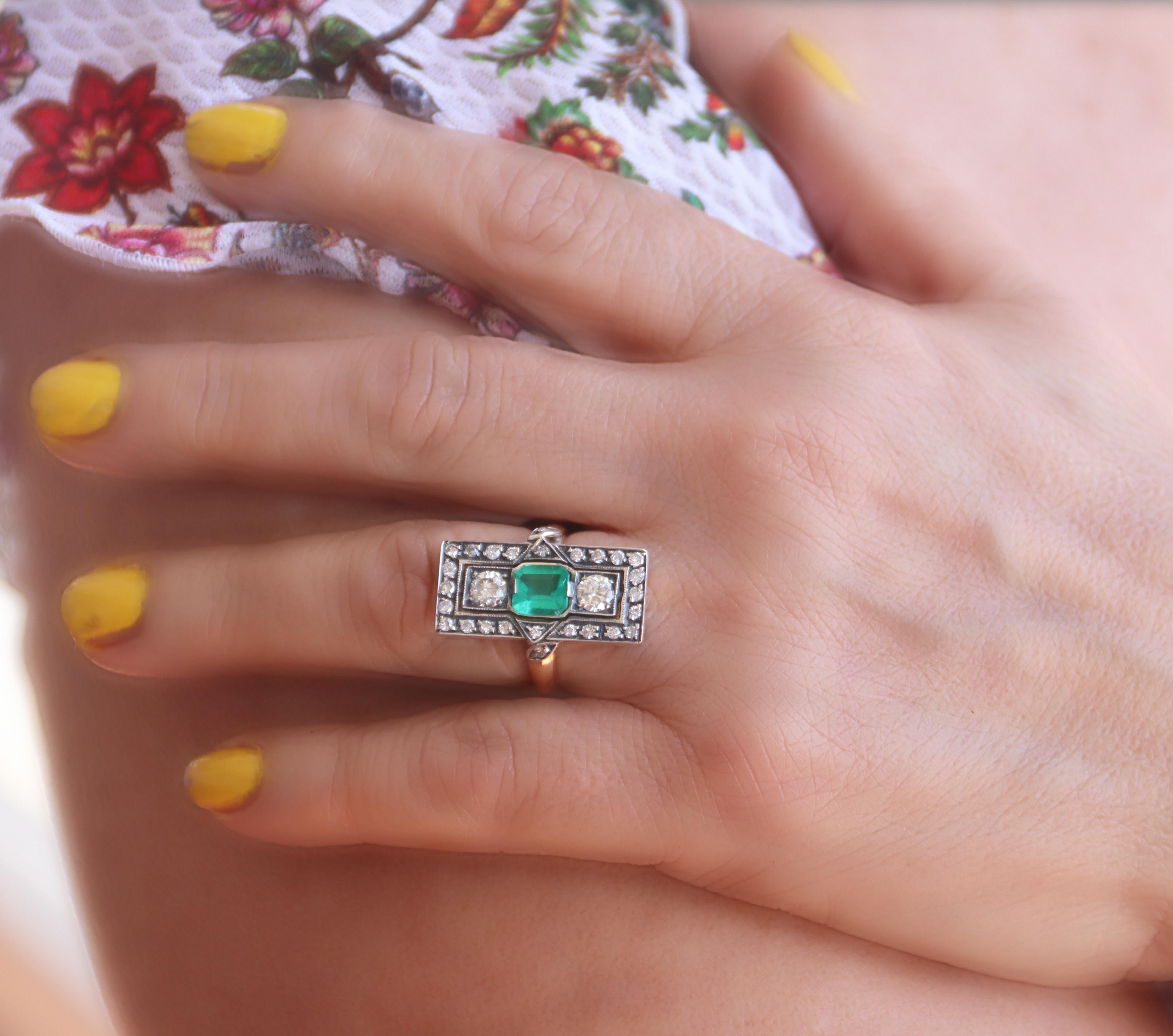 Diamonds Emerald 14 Karat Yellow Gold Cocktail Ring For Sale 4