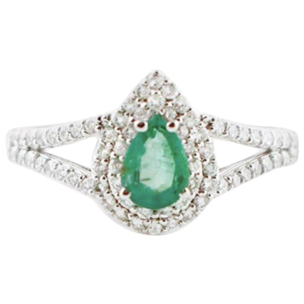 Diamonds, Emerald, 18 Karat White Gold Drop-Shaped Ring For Sale