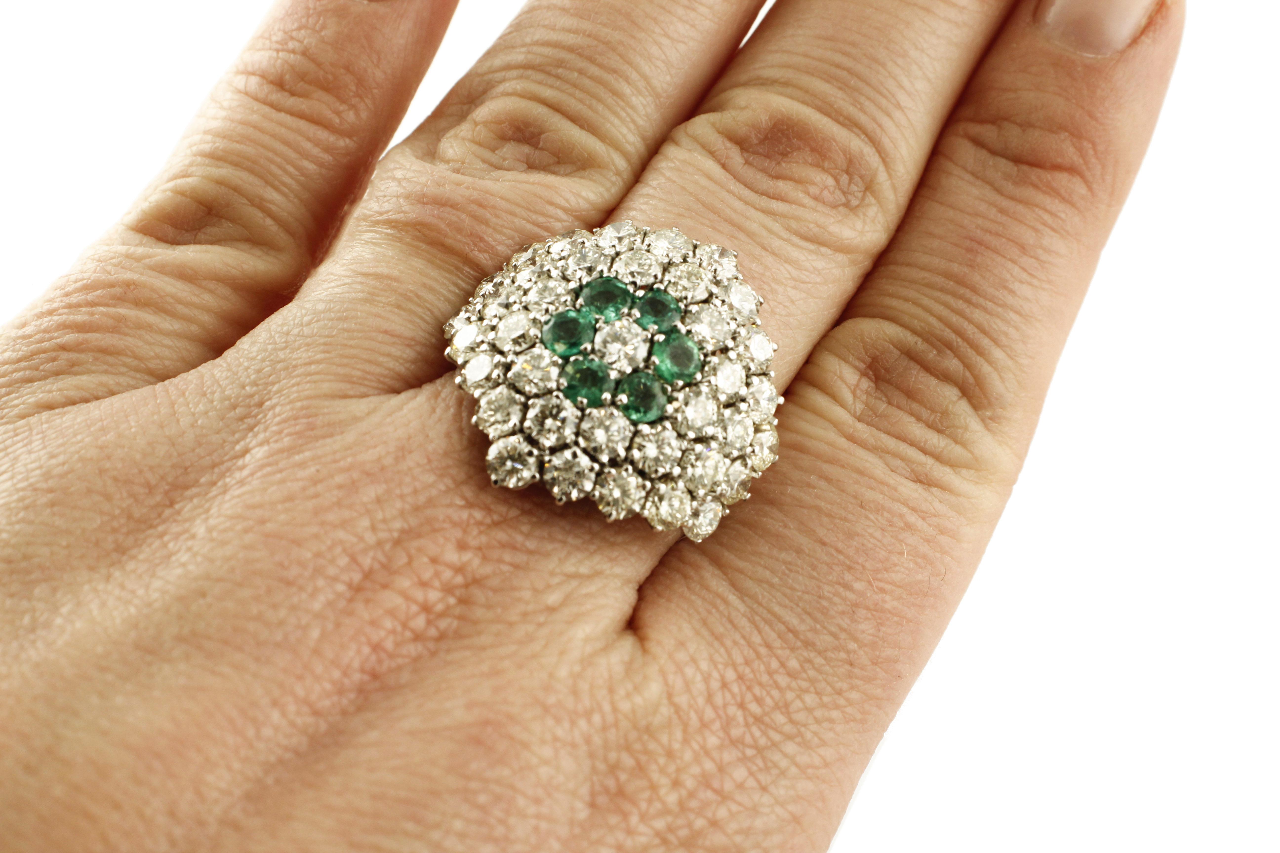 Diamonds, Emerald Flower, 14 Karat White Gold Cluster Ring For Sale 2