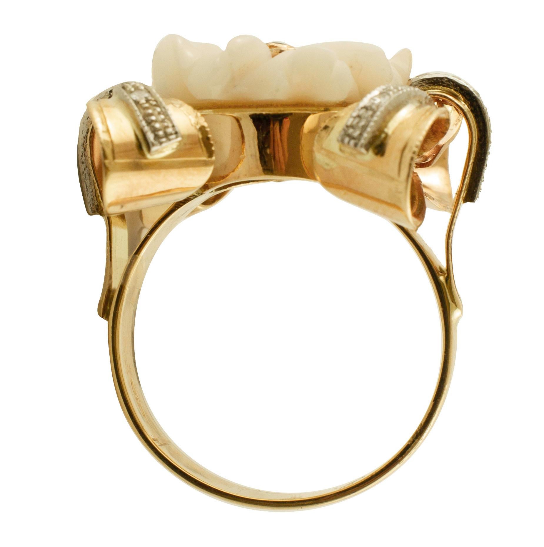 Ring aus 14 Karat Roségold mit Diamanten, Tsavorit, rosa Korallenblume (Rosenschliff) im Angebot