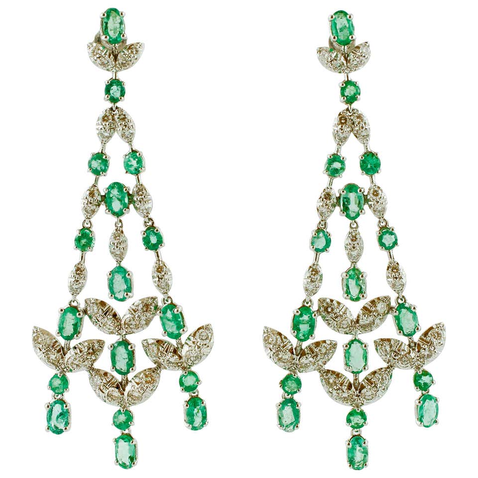 Diamond Emerald White Gold Chandelier Earrings For Sale at 1stDibs