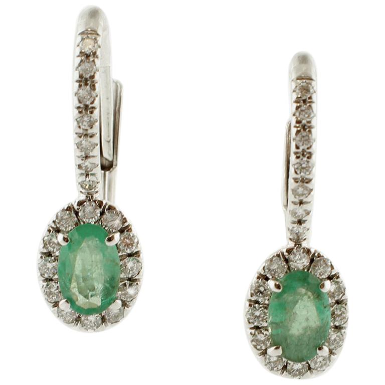 Diamonds, Emeralds, 18 Karat White Gold Modern Earrings