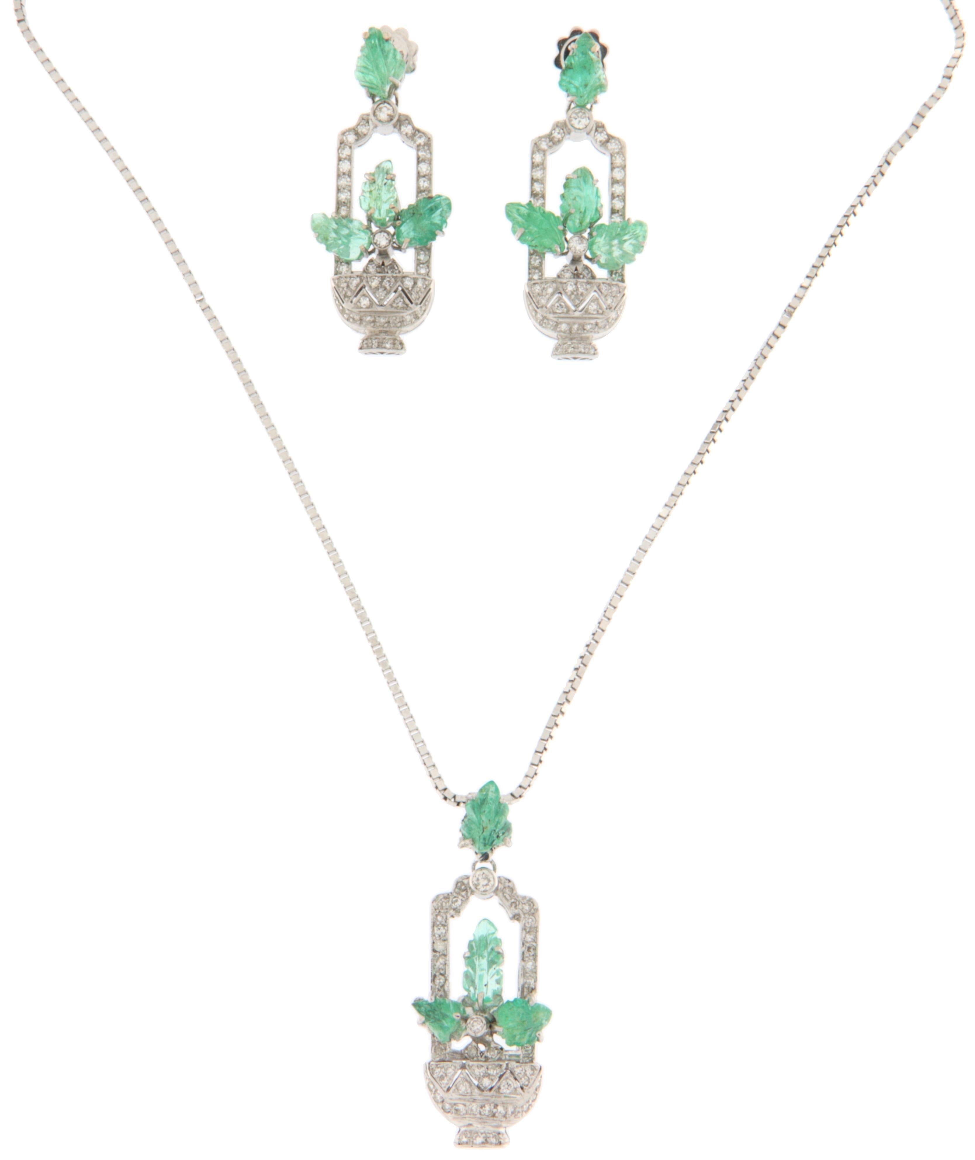 Uomo Collana con diamanti e smeraldi in oro bianco 18 Kt in vendita