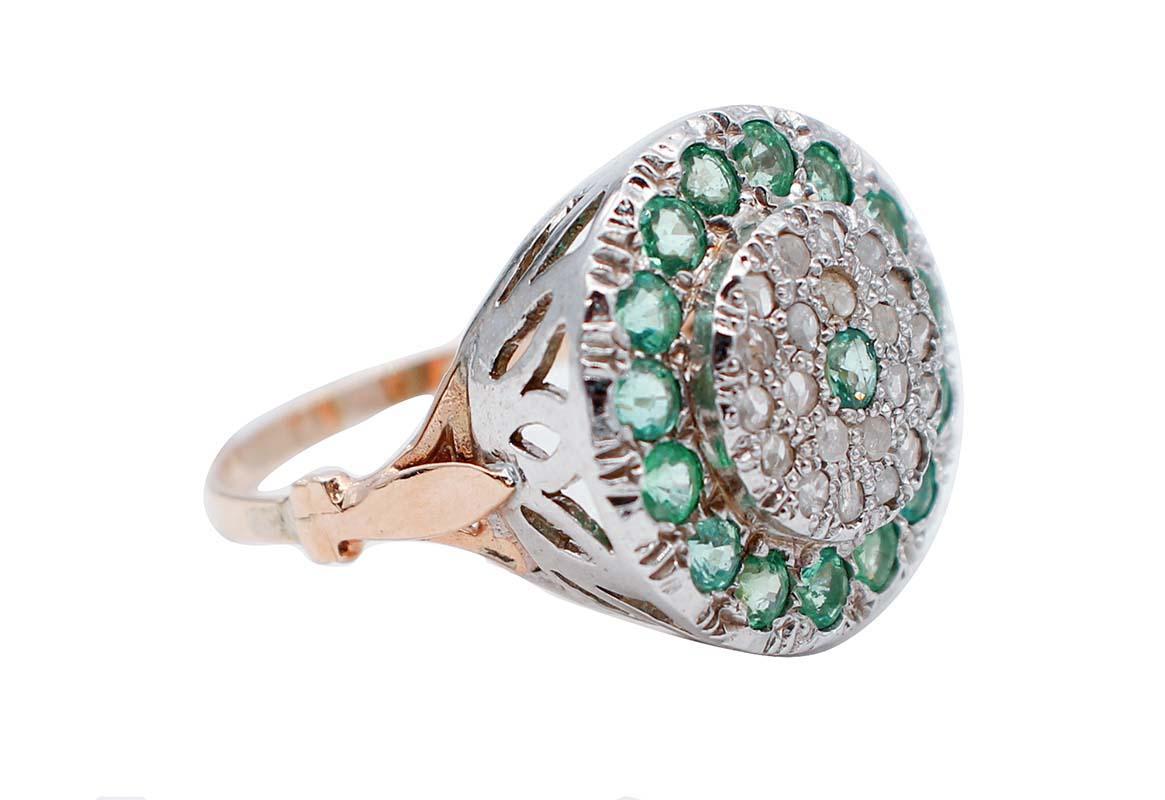 SHIPPING POLICY:
No additional costs will be added to this order.
Shipping costs will be totally covered by the seller (customs duties included).

Beautiful ring in 9k rose gold and silver structure mounted with a central emerald surrounded by