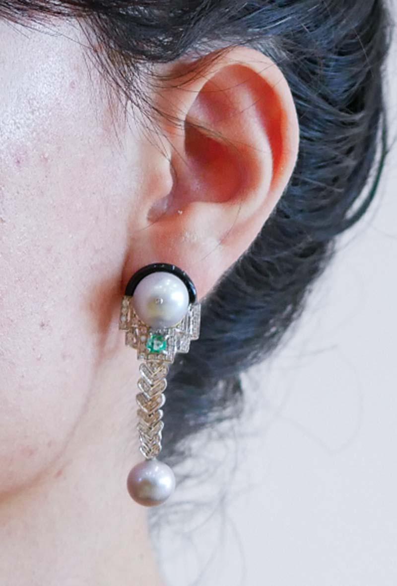 Diamants, émeraudes, perles grises, onyx, boucles d'oreilles pendantes en or blanc 14 carats Neuf - En vente à Marcianise, Marcianise (CE)